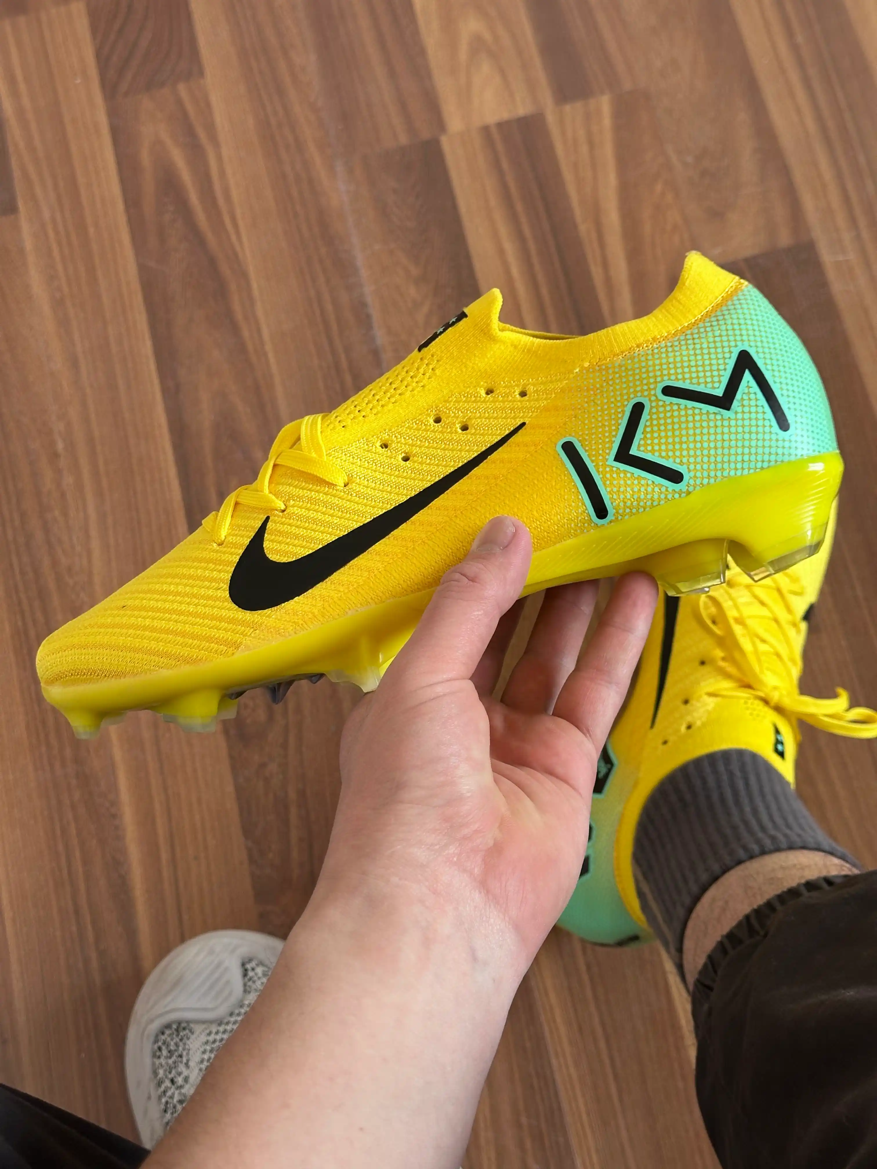 Professional butsi Air Zoom Mercurial Vapor XVI Elite FG butsa malomerka