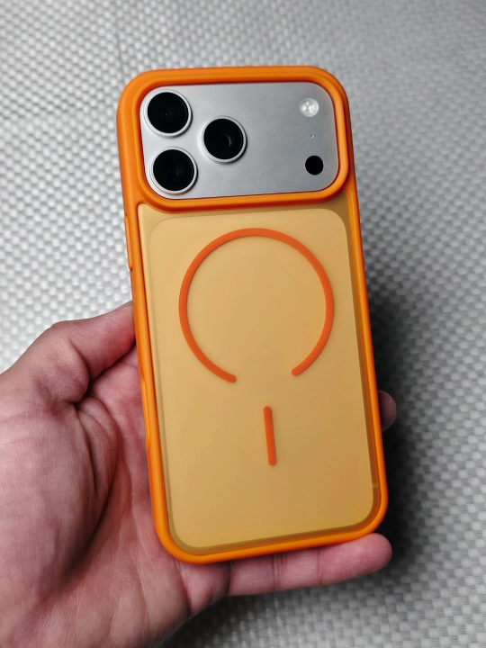 iPhone 17 pro max ga MagSafe qo‘llab quvvatlaydigan shaffof matoviy g‘ilof