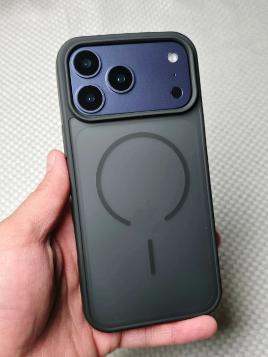 Прозрачный матовый чехол для iPhone 17 pro max, тонкий MagSafe, силиконовый ободок