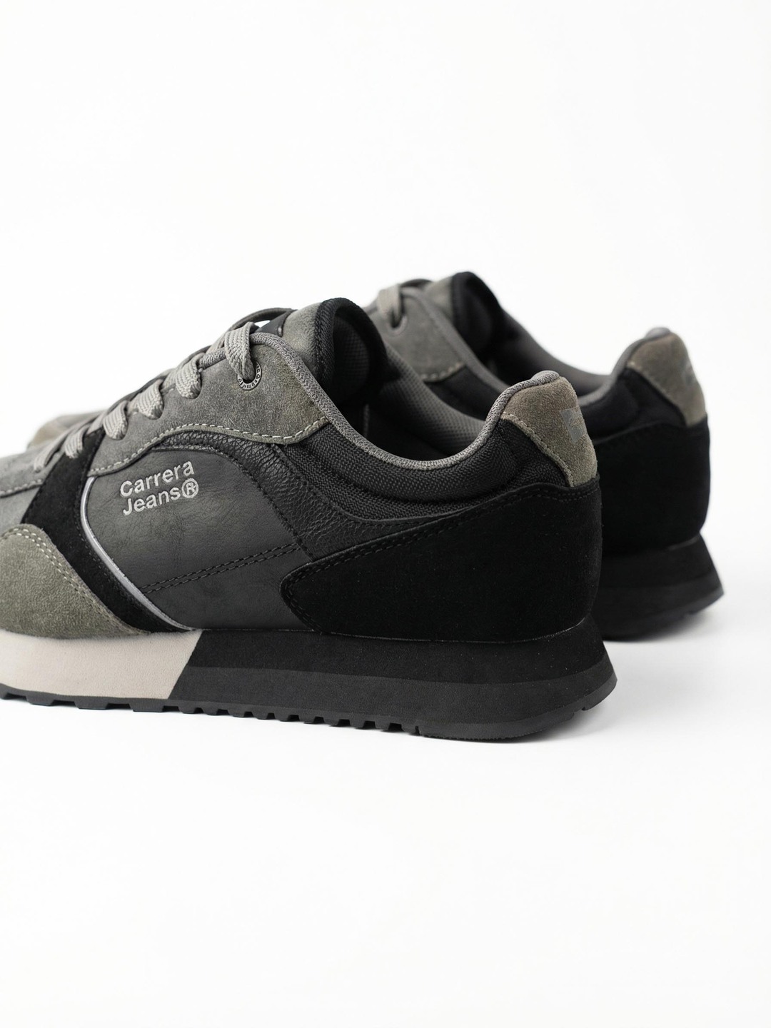 Erkaklar uchun charm krasovkalar Carrera Jeans, 41-46 razmer