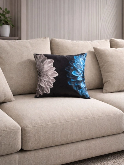 Подушка декоративная с восточным узором в бежевых оттенках — MYSOFA-MSPO45BG01-ЧЕРН