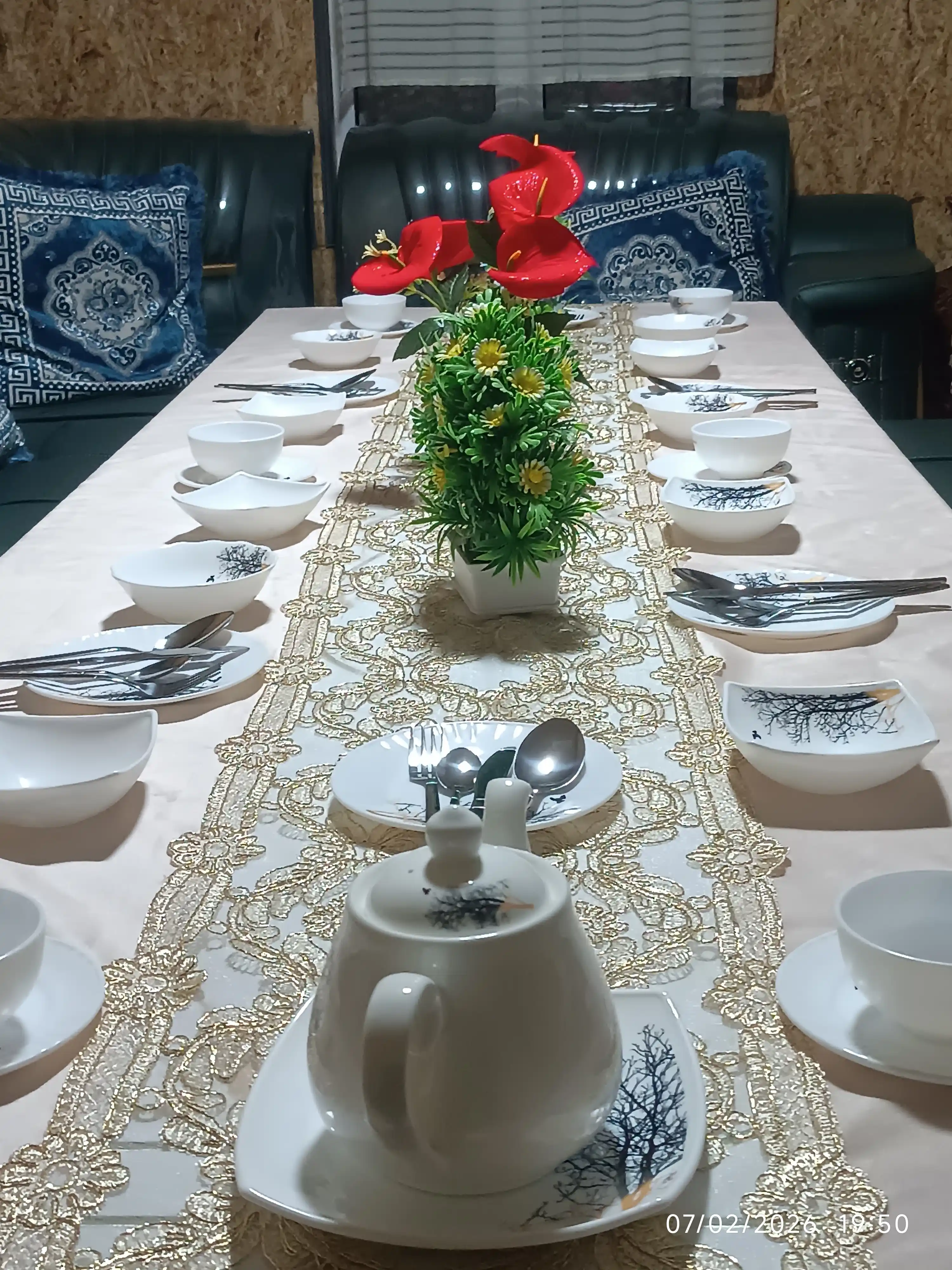 Столовые приборы, набор ложки, вилки, ножи и чайные ложки, 24 шт