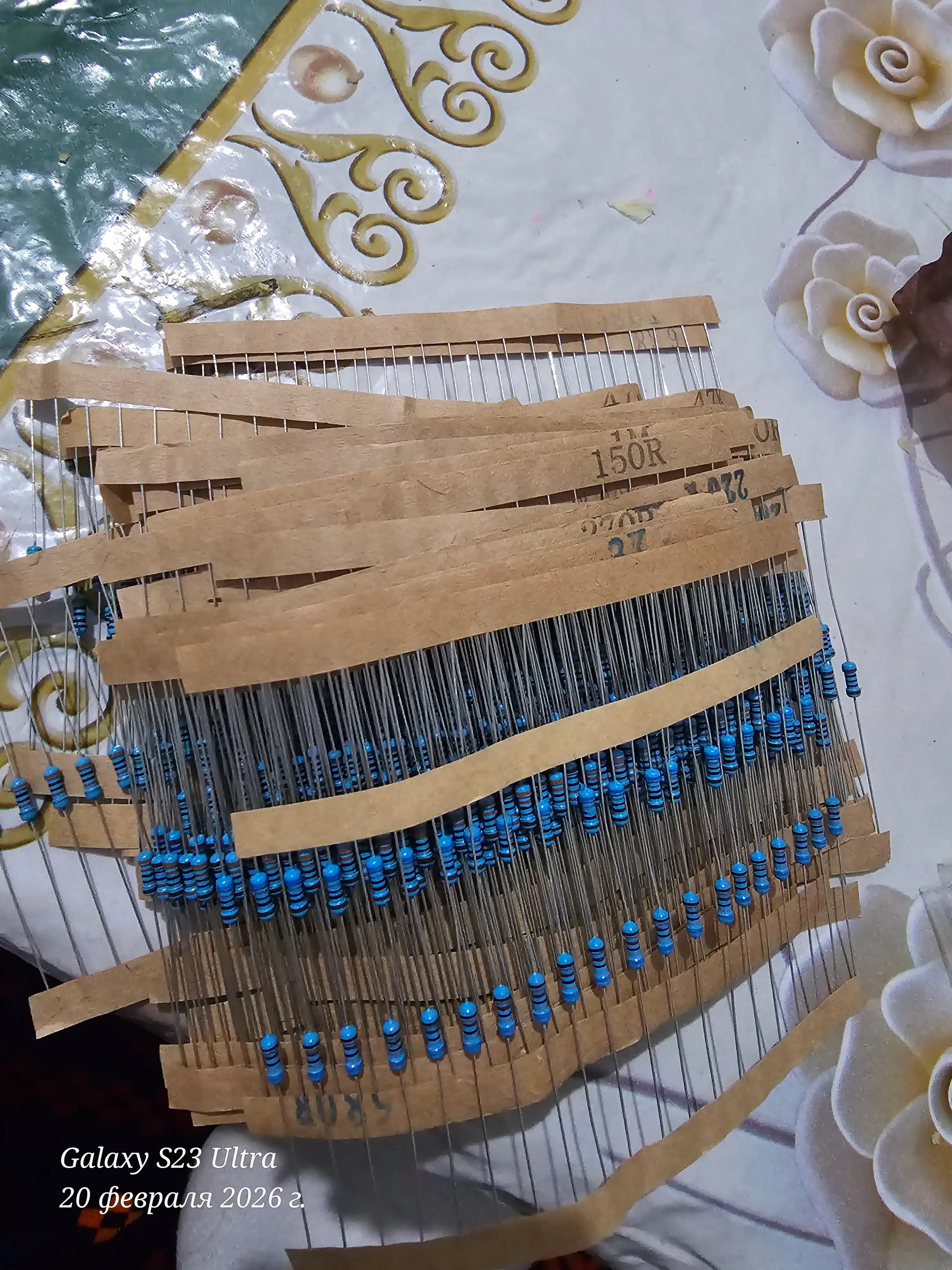 Rezistorlar to'plami, 30 xil, har biri 20 dona, 1/4 Vt