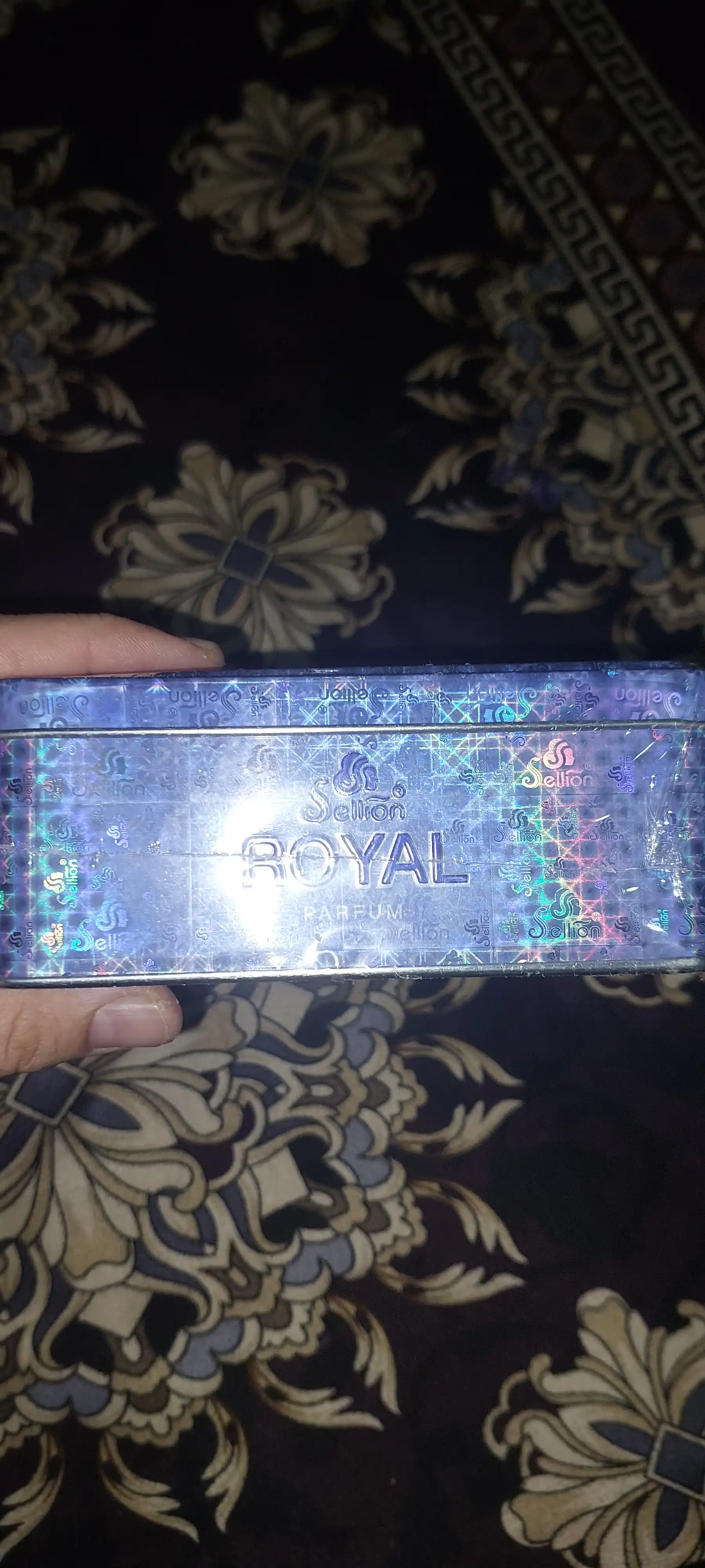 Erkaklar uchun parfyumlangan suvi Royal, 100 ml