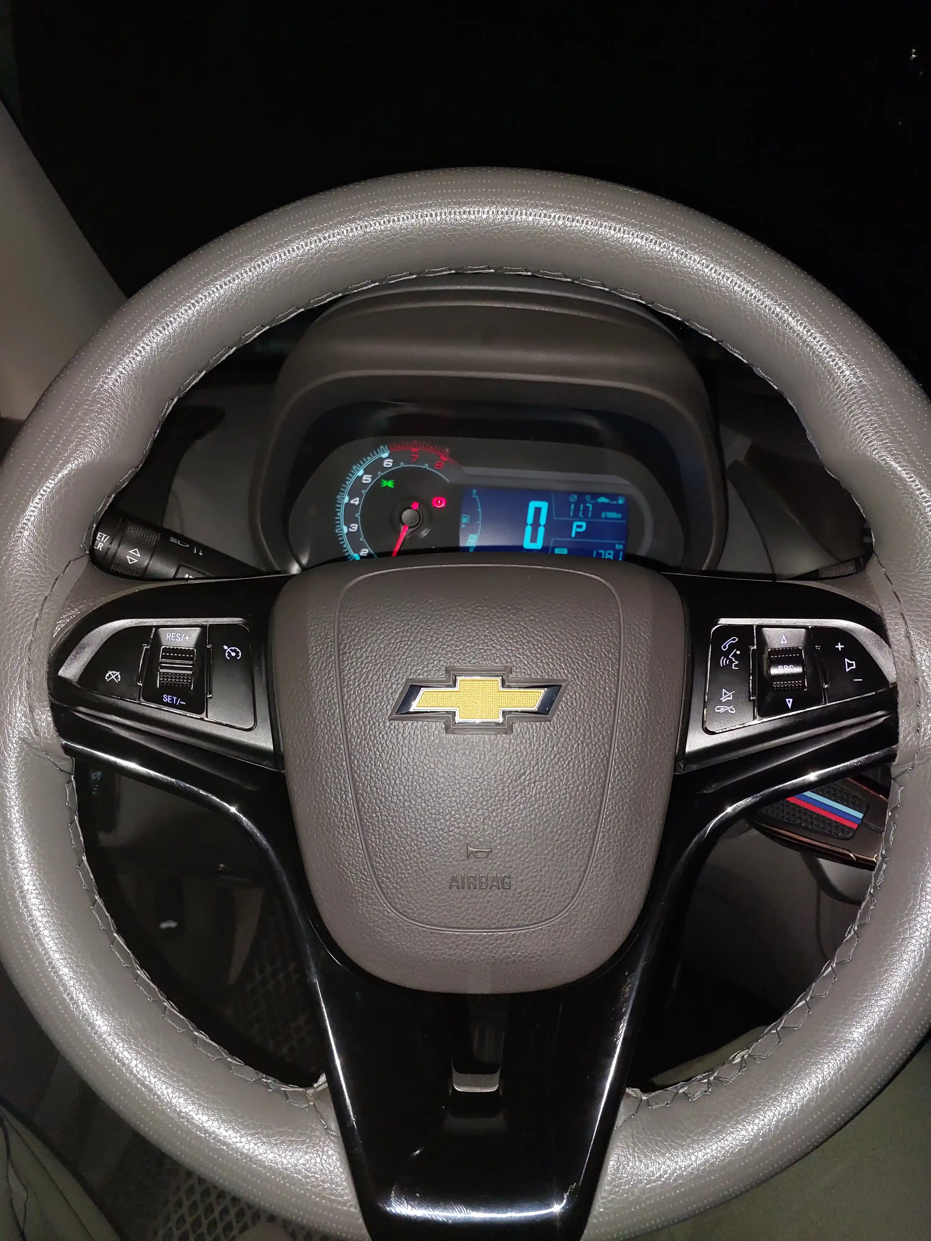 Рулевое колесо Spark Cobalt автоматическое позиционное ручное, черное пианино, Zavot серый