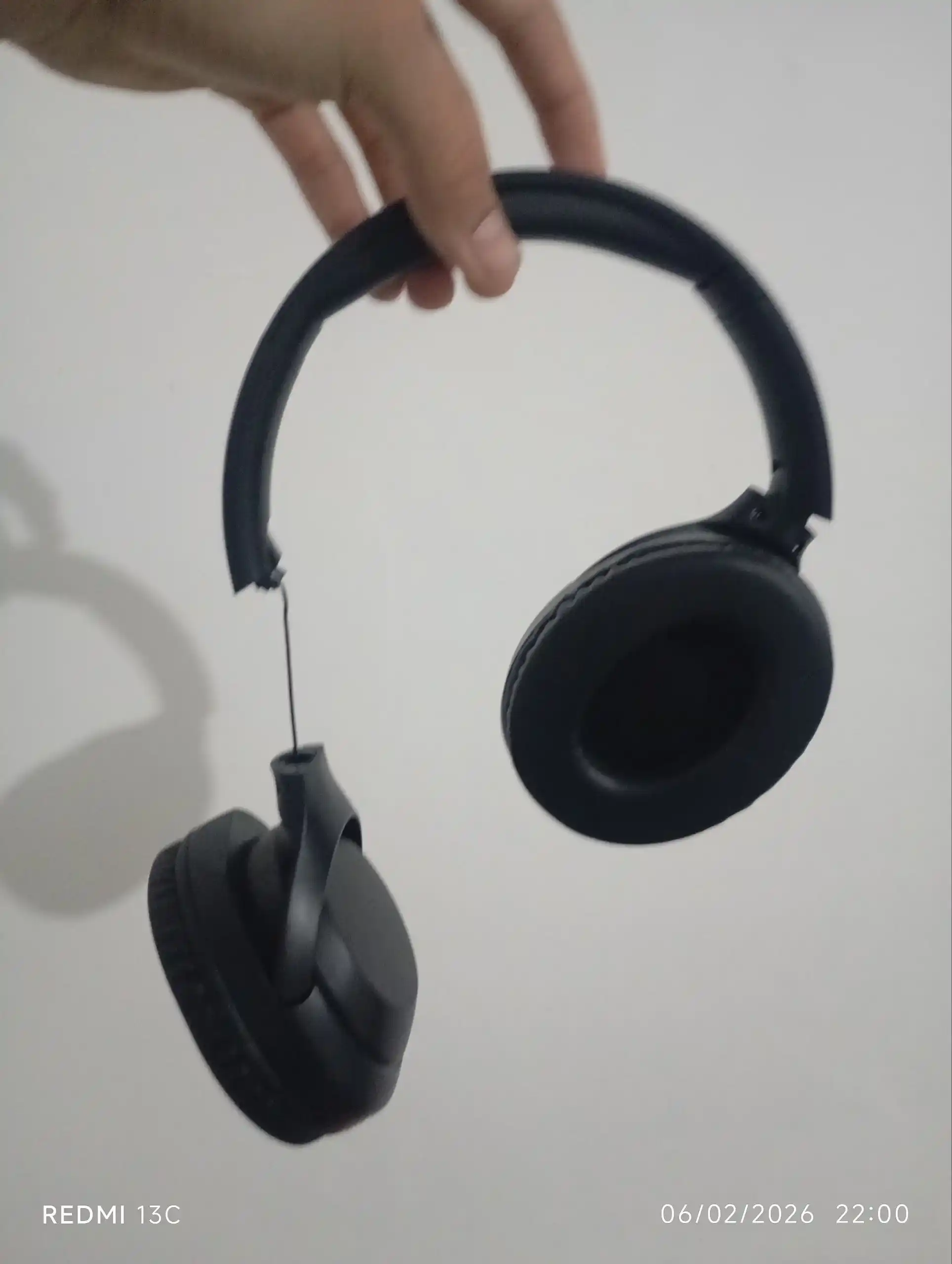 Quloqchin, katta,to‘liq o‘lchamli Bluetooth naushniklar mikrofon, SD-pleer va radio bilan