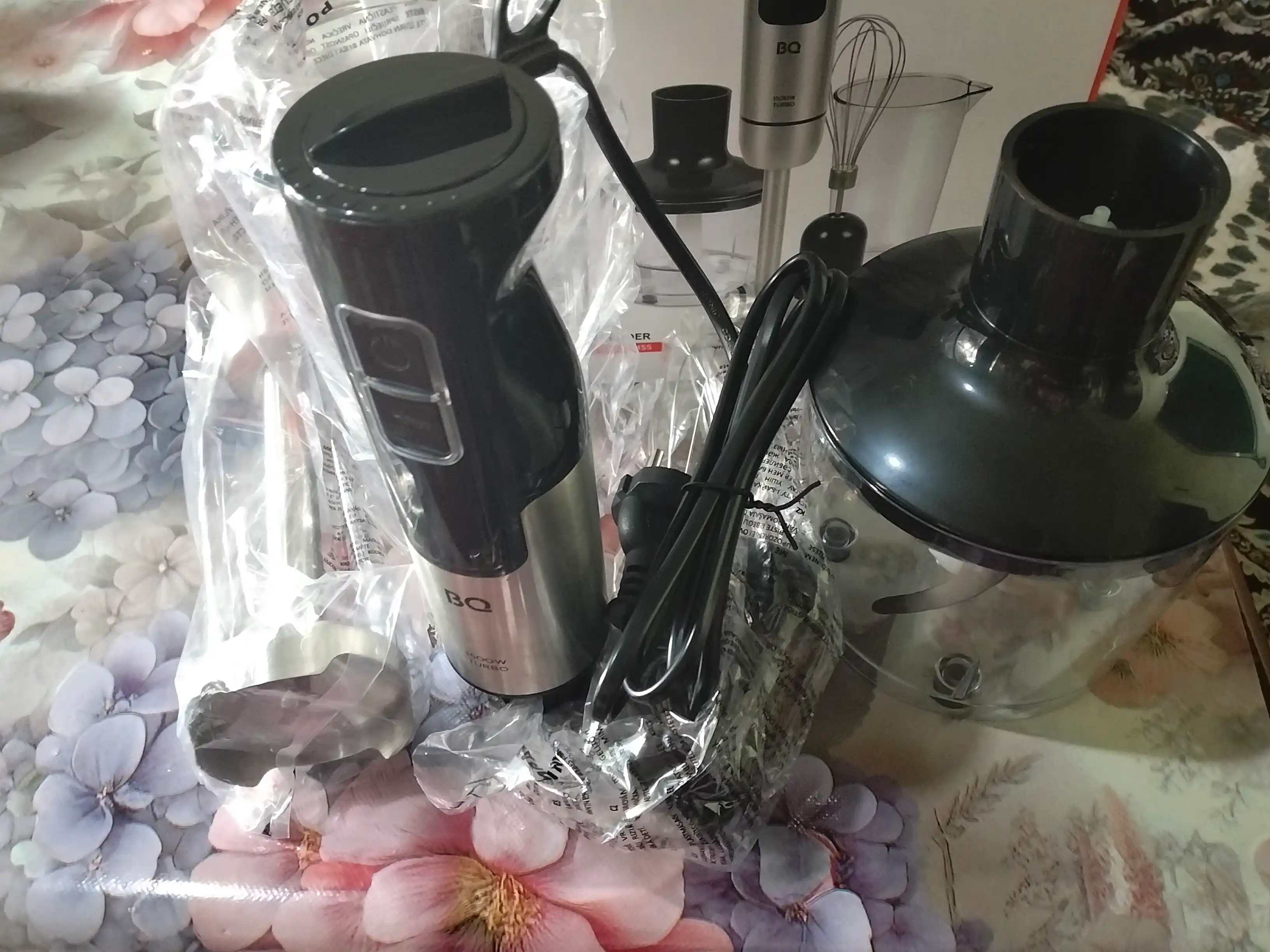 Blender BQ HB1234SS 3 tasi 1 da, 1500 Vt, Turbo rejim, mikser, maydalagich