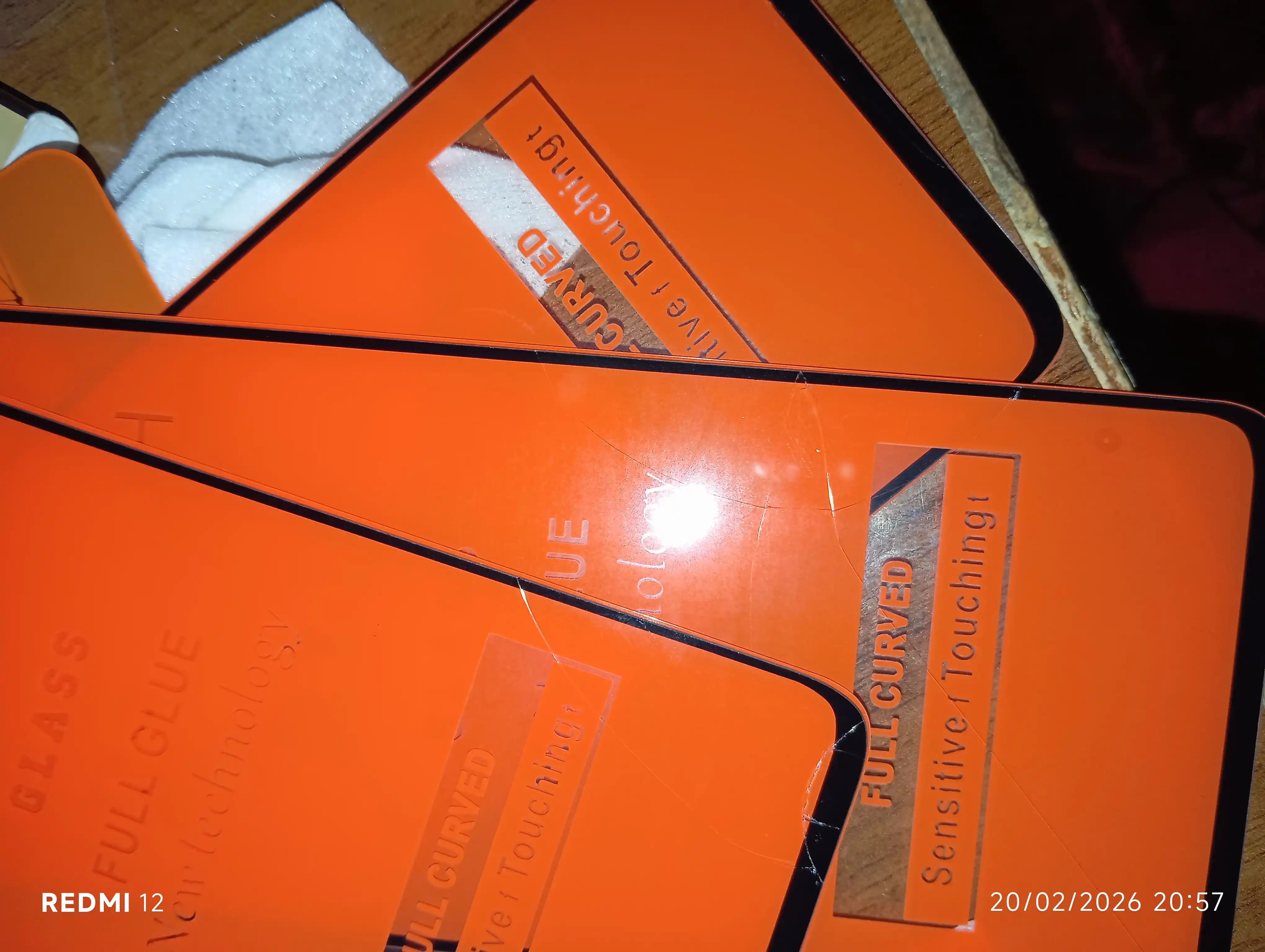 Telfon ekran himoya oynasi  REDMI NOTE hamma modellariga bor