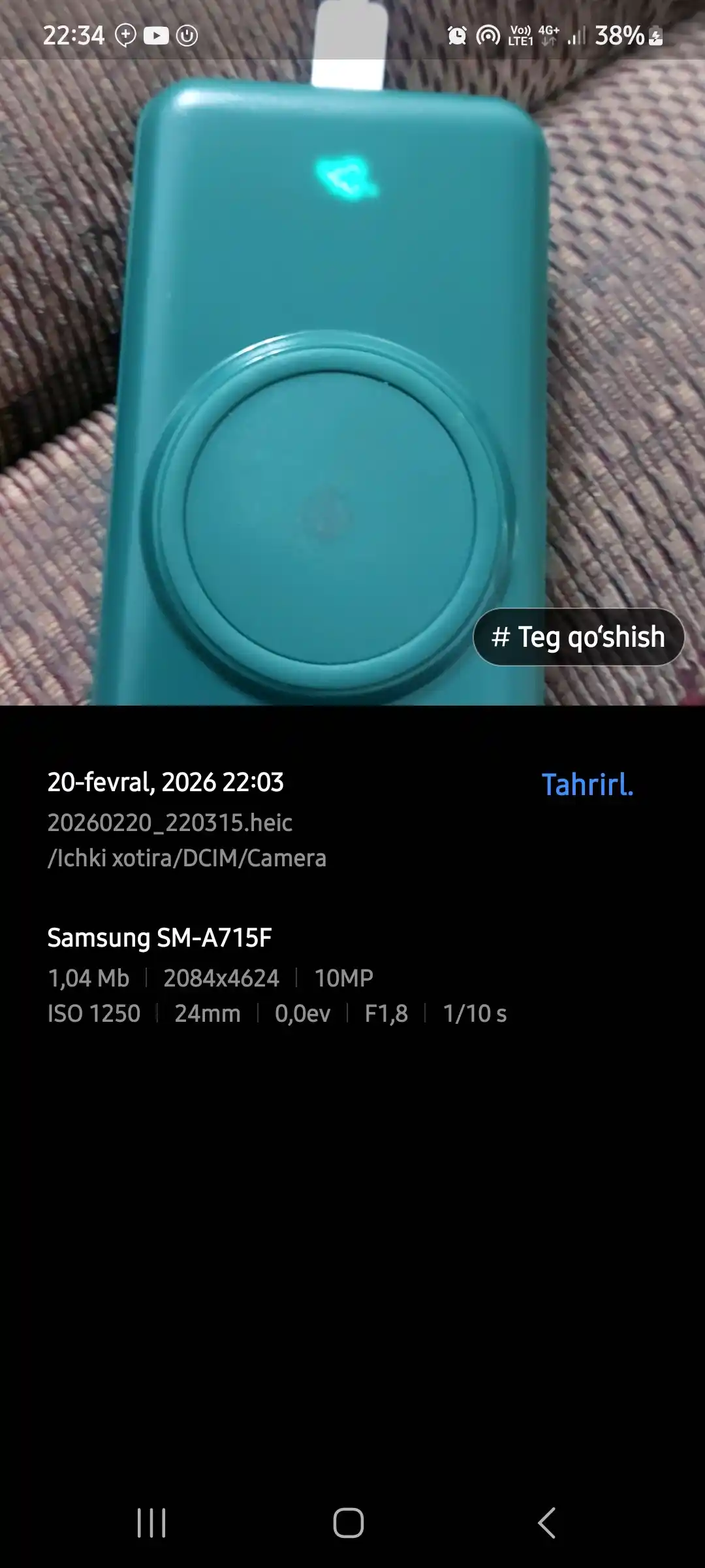 Simsiz zaryadlovchi power bank, zamonaviy dizayn, 4 ta kabel bilan