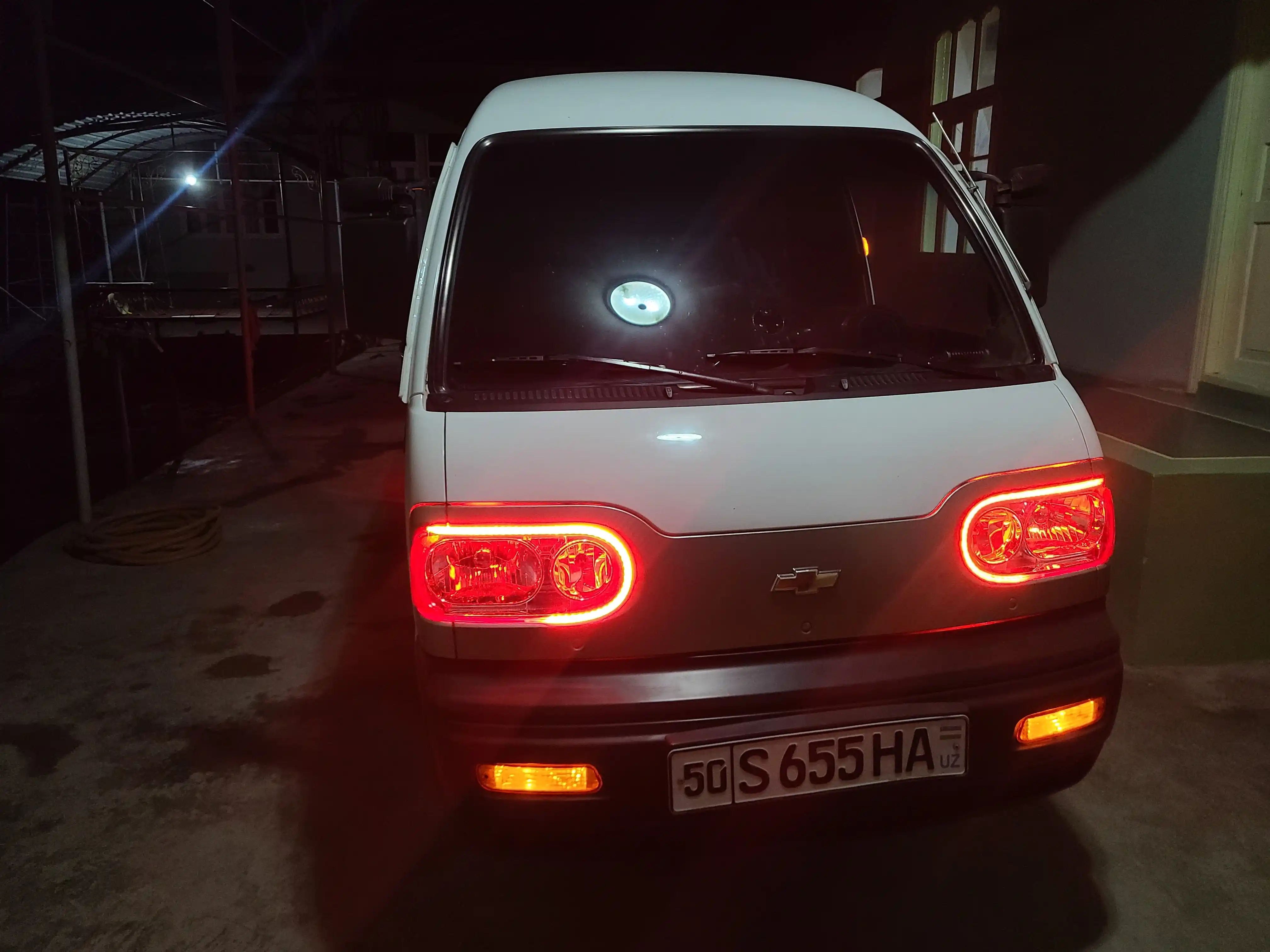 Avtomobil faralari uchun svetadiotli LED lenta, RGB, boshqaruv pulti bilan, 60 sm