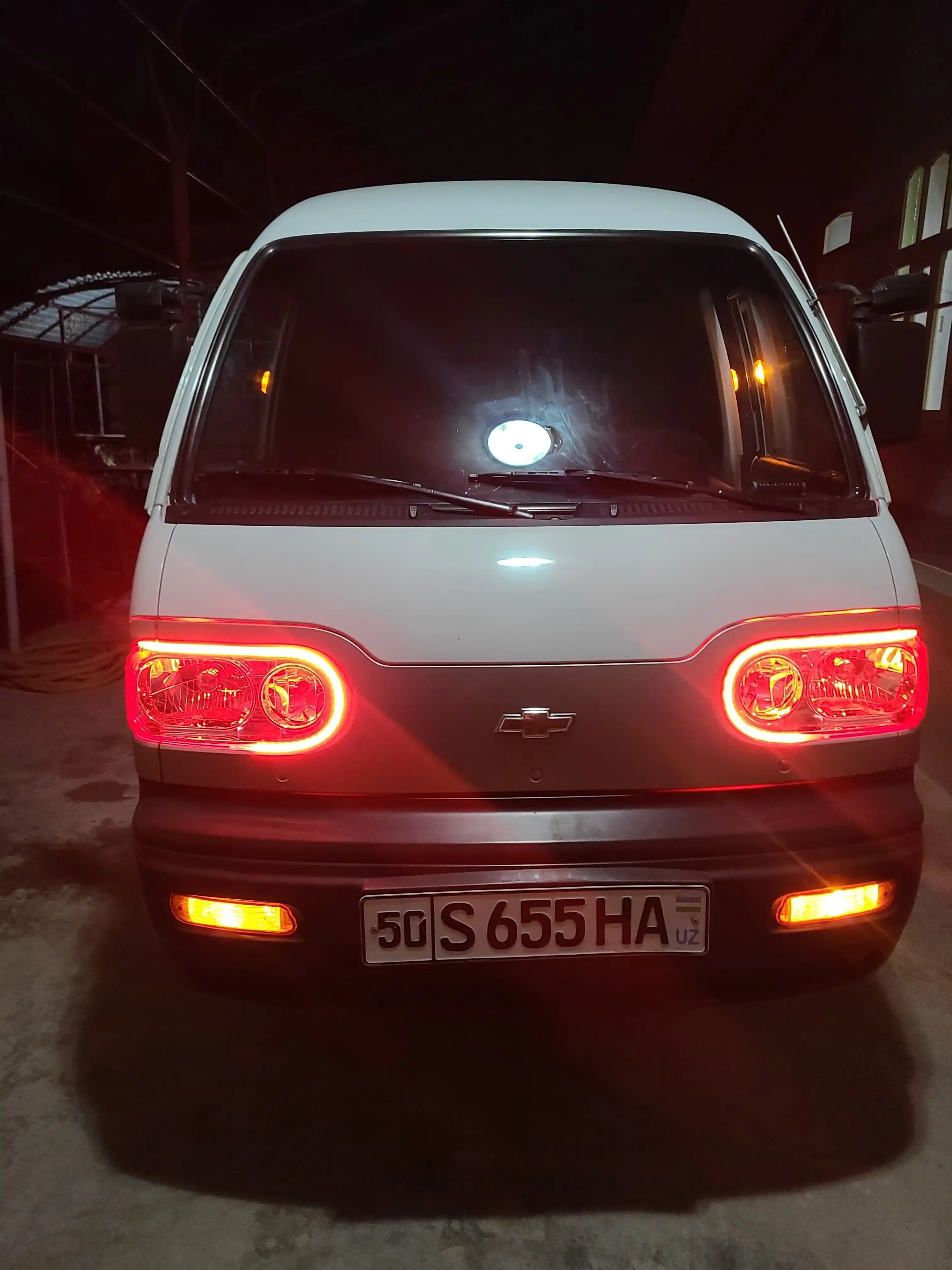 Avtomobil faralari uchun svetadiotli LED lenta, RGB, boshqaruv pulti bilan, 60 sm