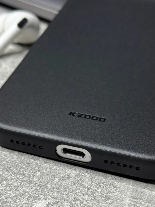 IPhone 16 Pro Max, 15 Pro K-Doo uchun o‘ta yupqa g‘ilof