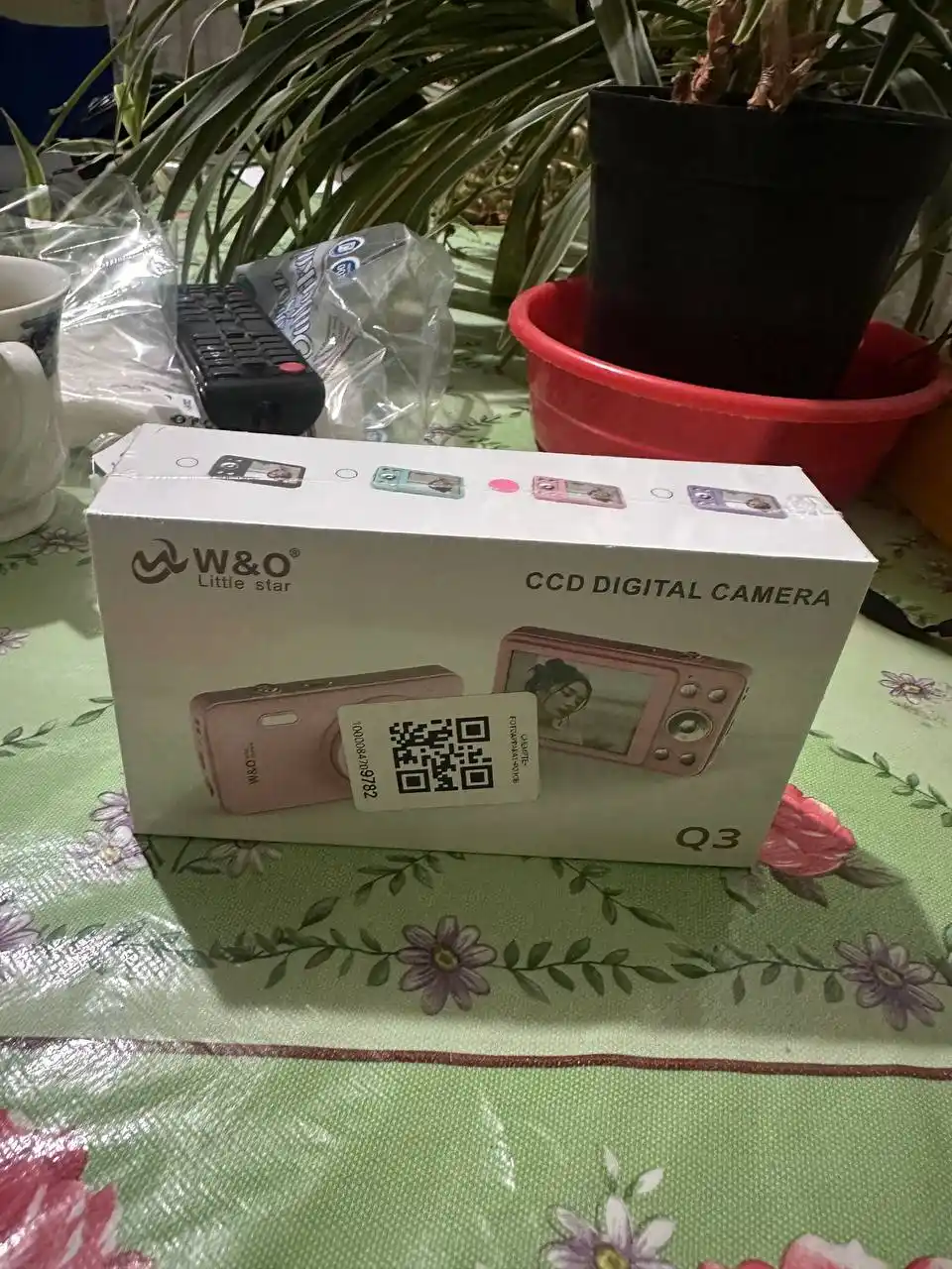 Raqamli ixcham fotoapparat displeyli,  zumli, chaqnoqli va xotira kartali mini kamera