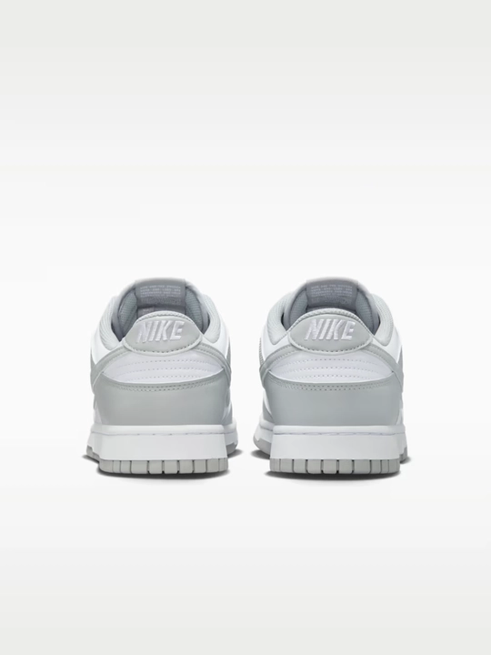 Erkaklar va ayollar krossovkalari - Nike SB Dunk Low Junior, uniseks
