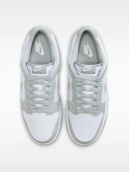 Erkaklar va ayollar krossovkalari - Nike SB Dunk Low Junior, uniseks