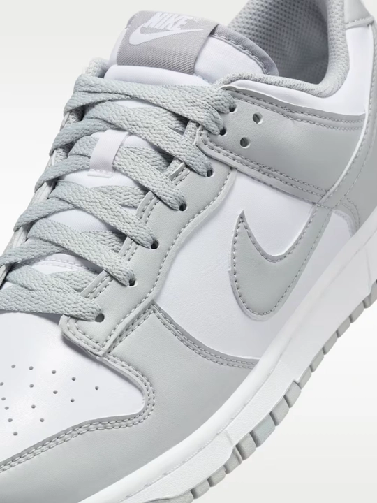 Erkaklar va ayollar krossovkalari - Nike SB Dunk Low Junior, uniseks