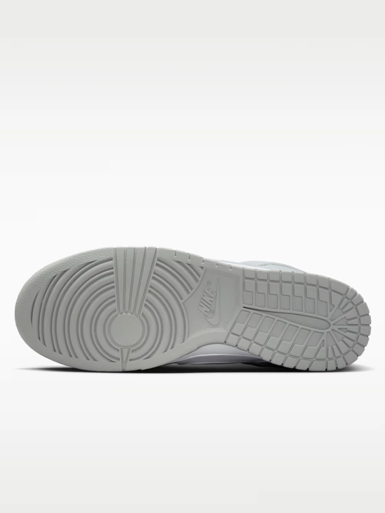 Erkaklar va ayollar krossovkalari - Nike SB Dunk Low Junior, uniseks
