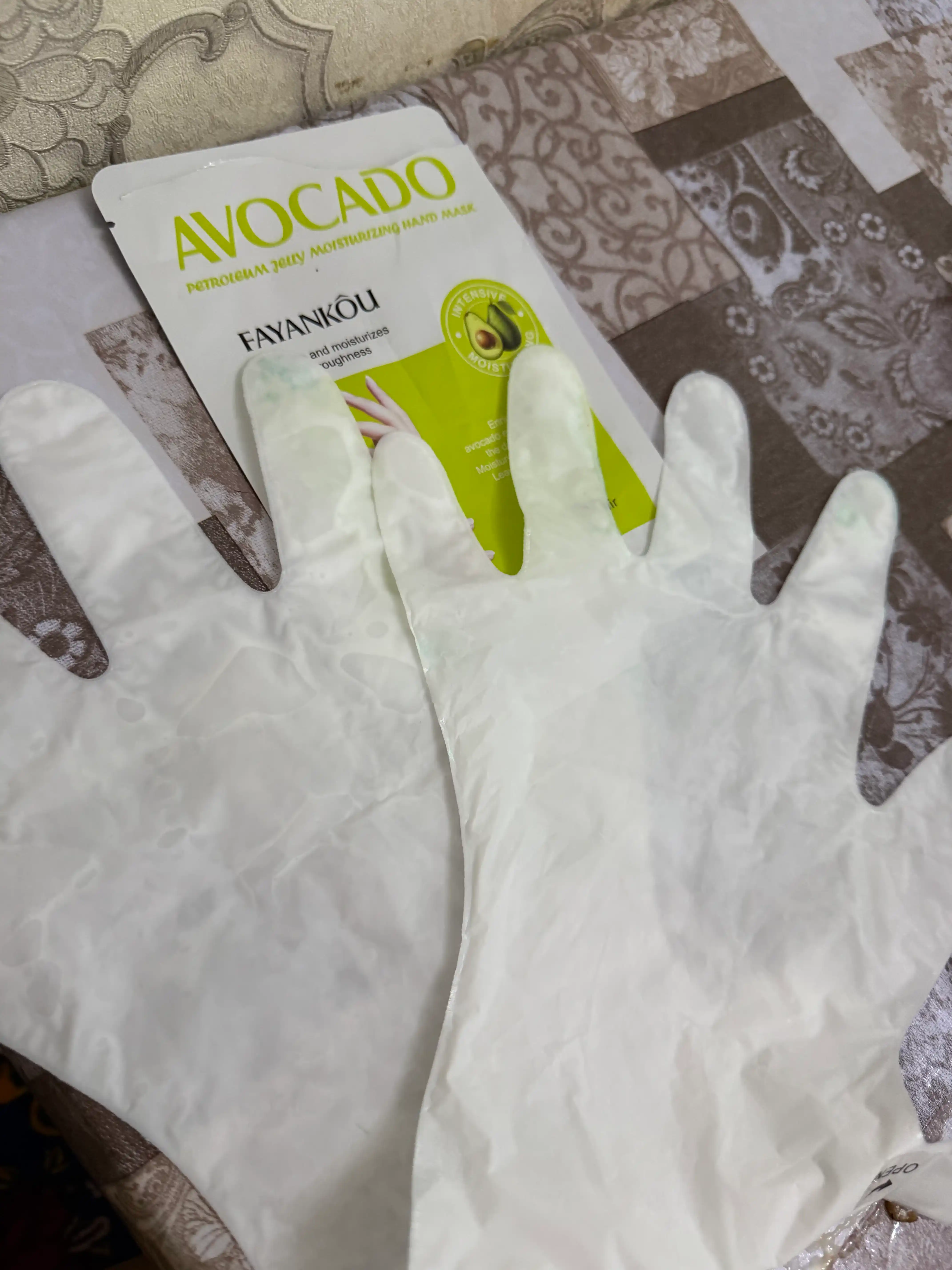 Avokado va vazelinli qo‘l uchun namlovchi FAYANKOU maskasi, 35 gr/juft