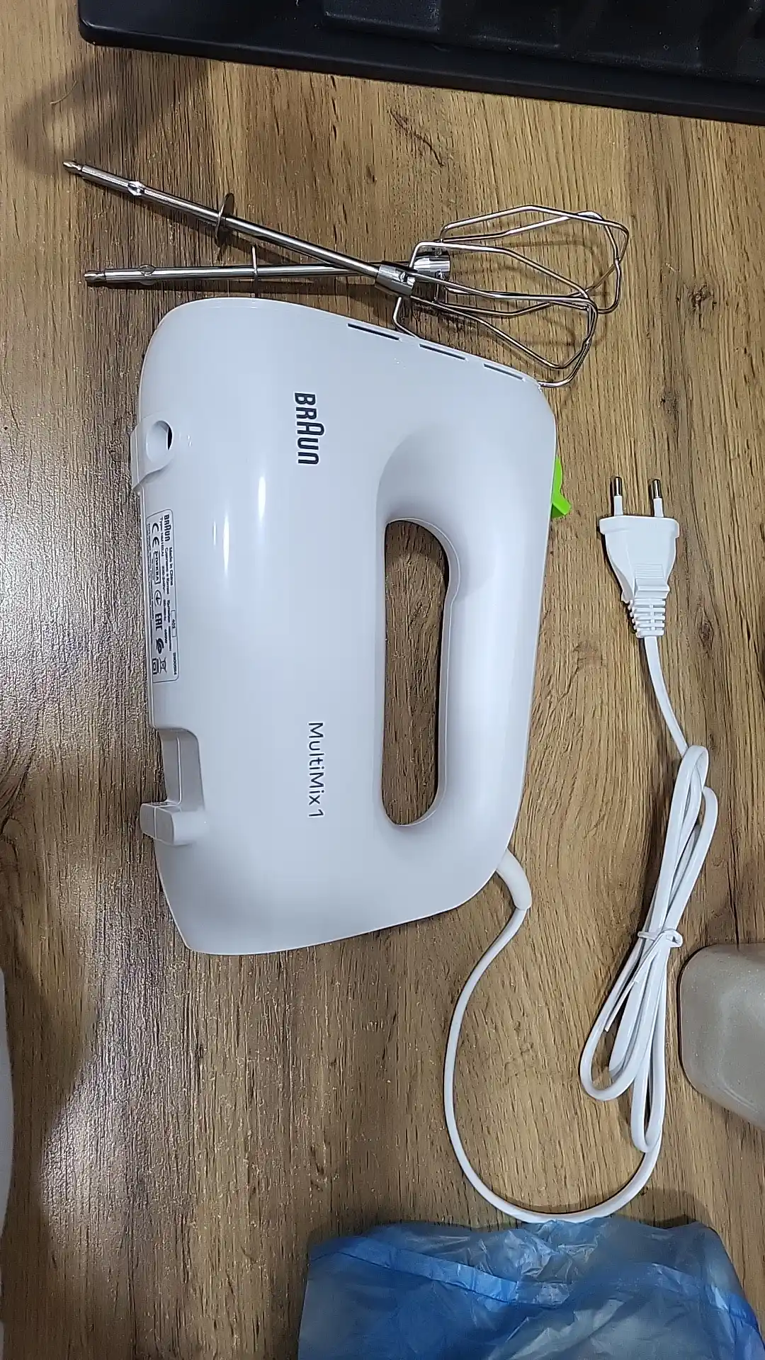 Миксер ручной Braun HM1100WH 450 Вт с турборежимом и насадками