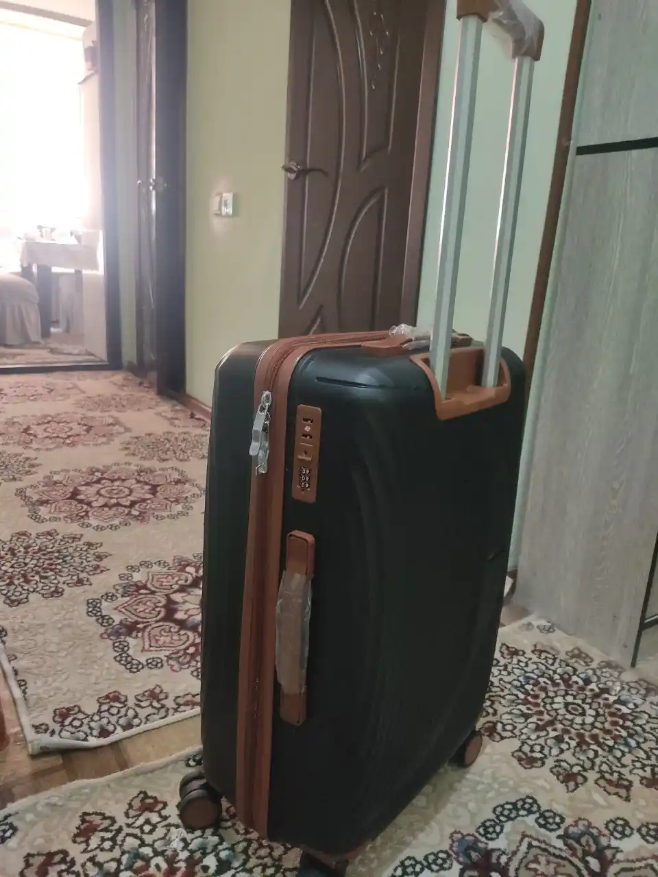 Chamadon qulfli, 360° aylanadigan g'ildirakli