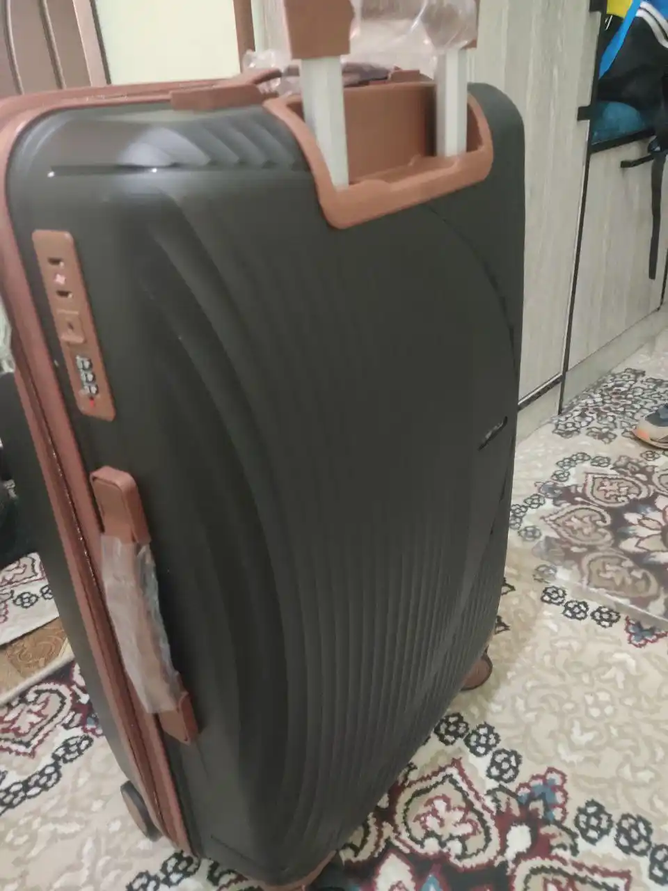 Chamadon qulfli, 360° aylanadigan g'ildirakli