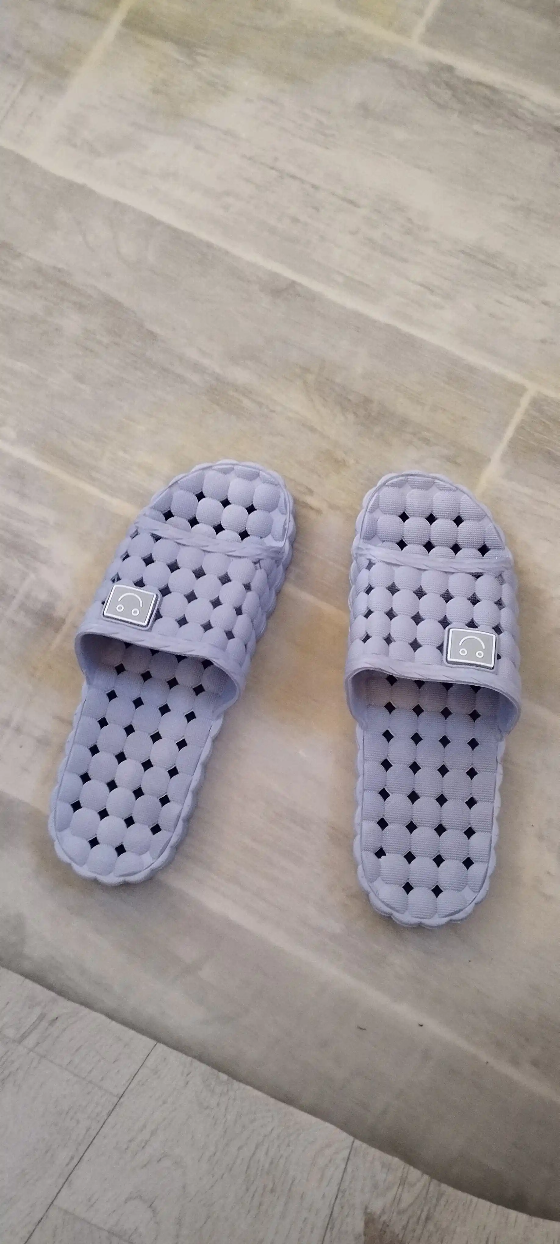 Rezina shippaklar (slanslar) 36–43, sauna, dush va uyda kiyish uchun, unisex