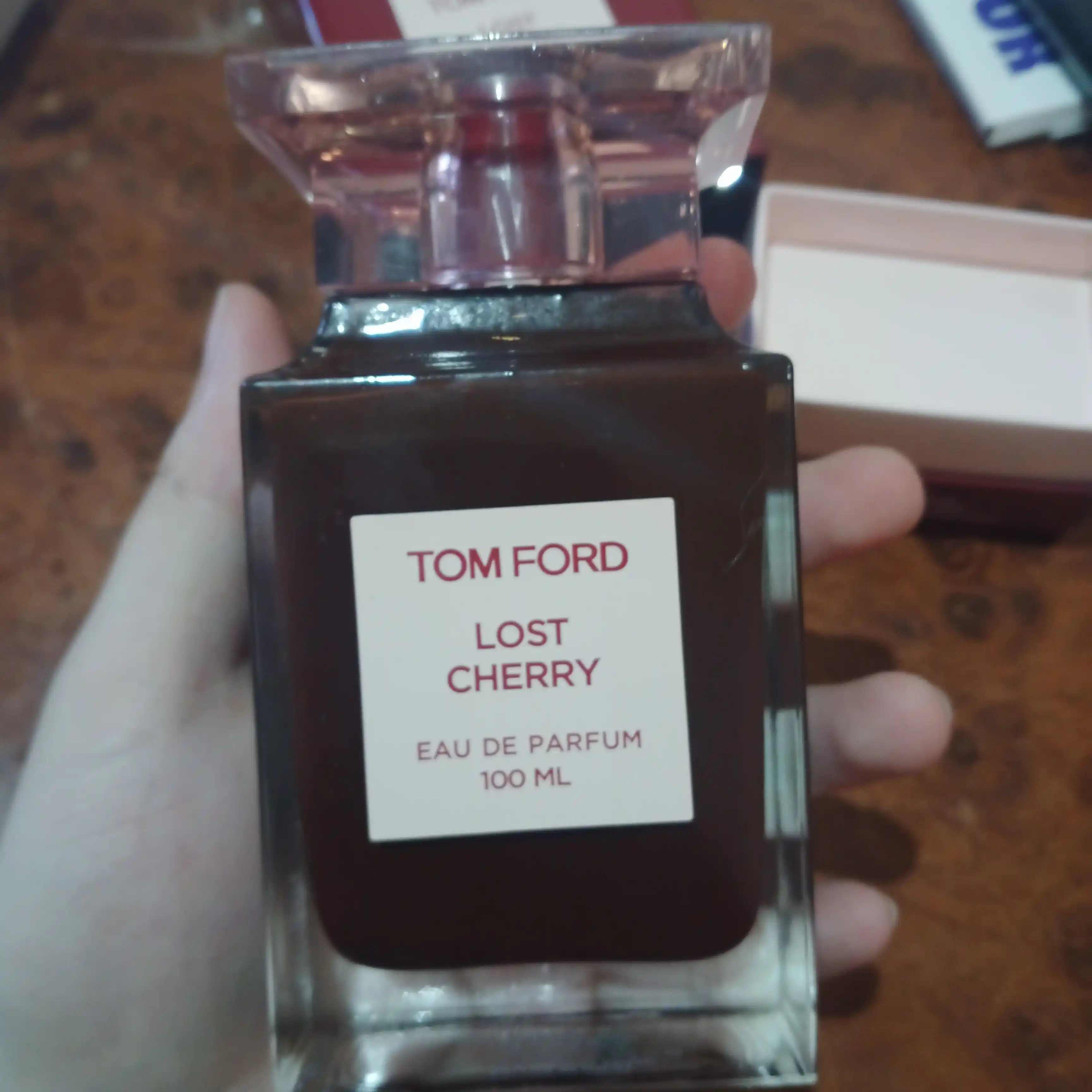 Parfyumlangan suv Lost Cherry, 100 ml