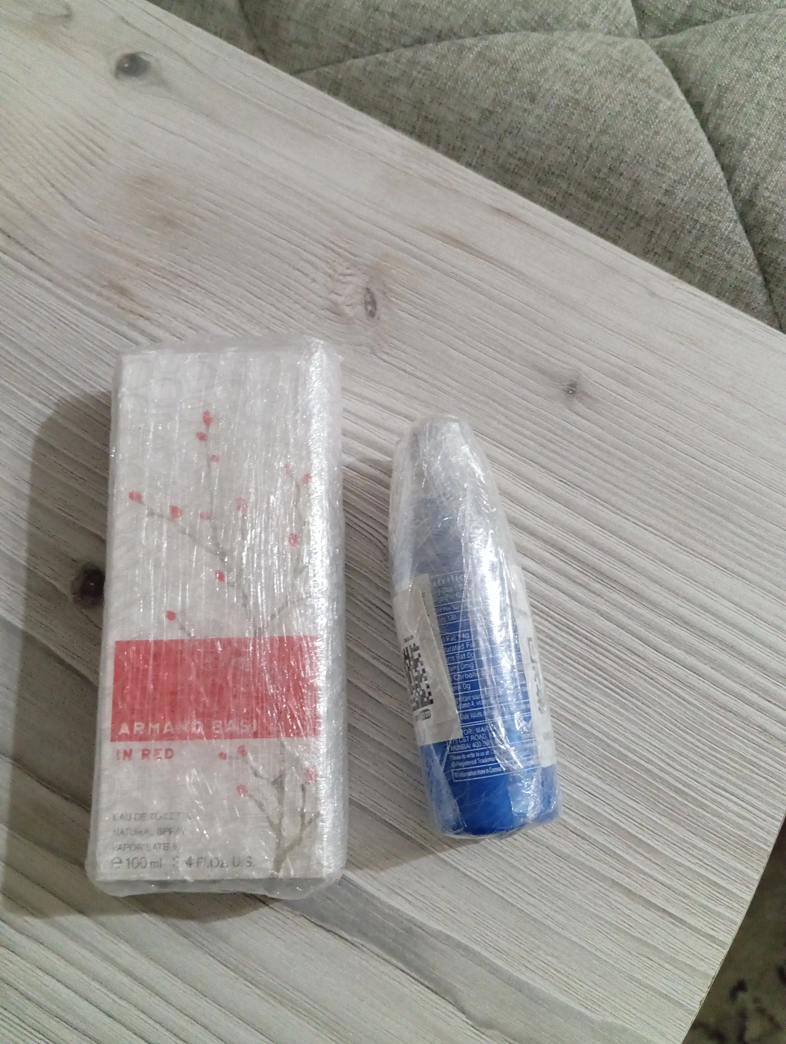 Armand Basi "In Red" atri, ayollar uchun, yog‘och-gulli, 100 ml