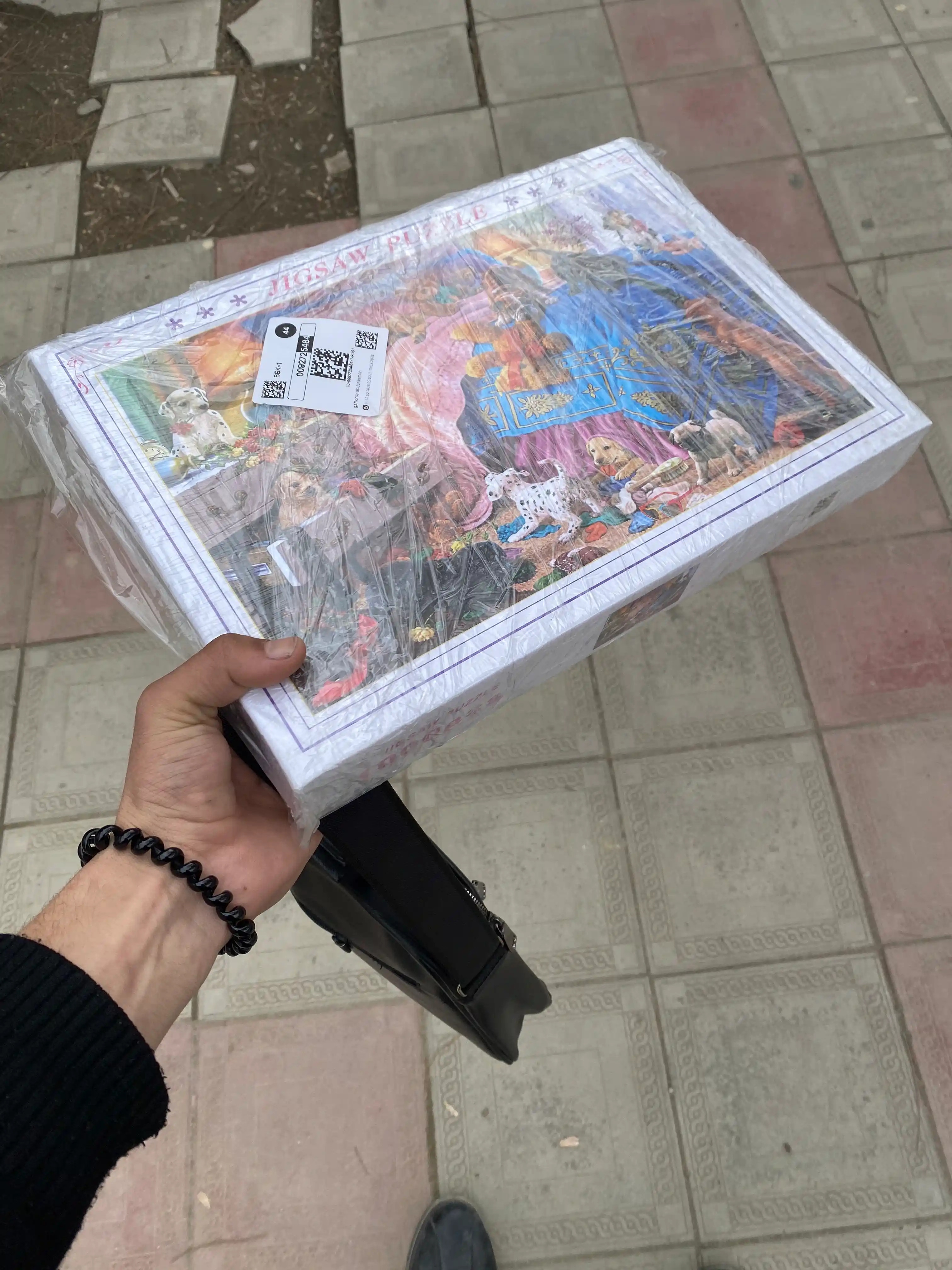 1000 donalik “Puzzle” – 50x75 sm, kattalikdagi mantiqiy rivojlantiruvchi o‘yin
