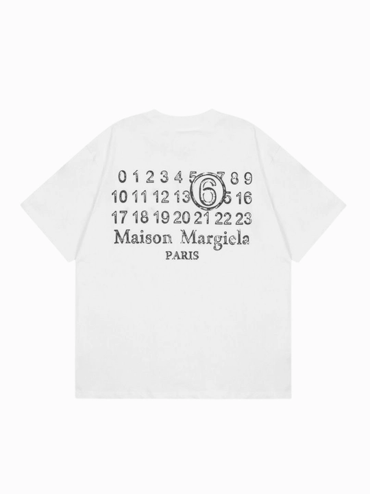 Maison Margiela “Numbers” printli oversize futbolka — oq rang, 100% paxta, Y2K uslubida - 