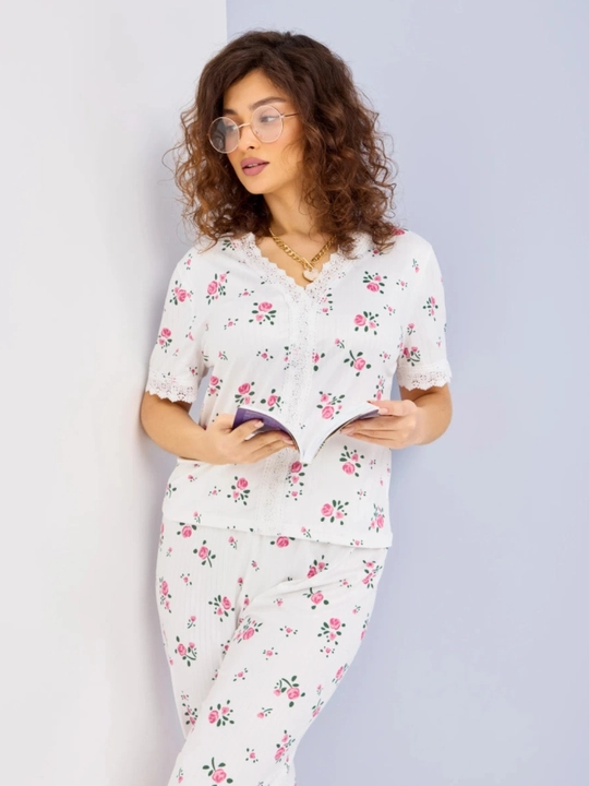 Ayollar uy kiyimi, yurak shaklidagi oq pijama, bahor-yoz uchun
