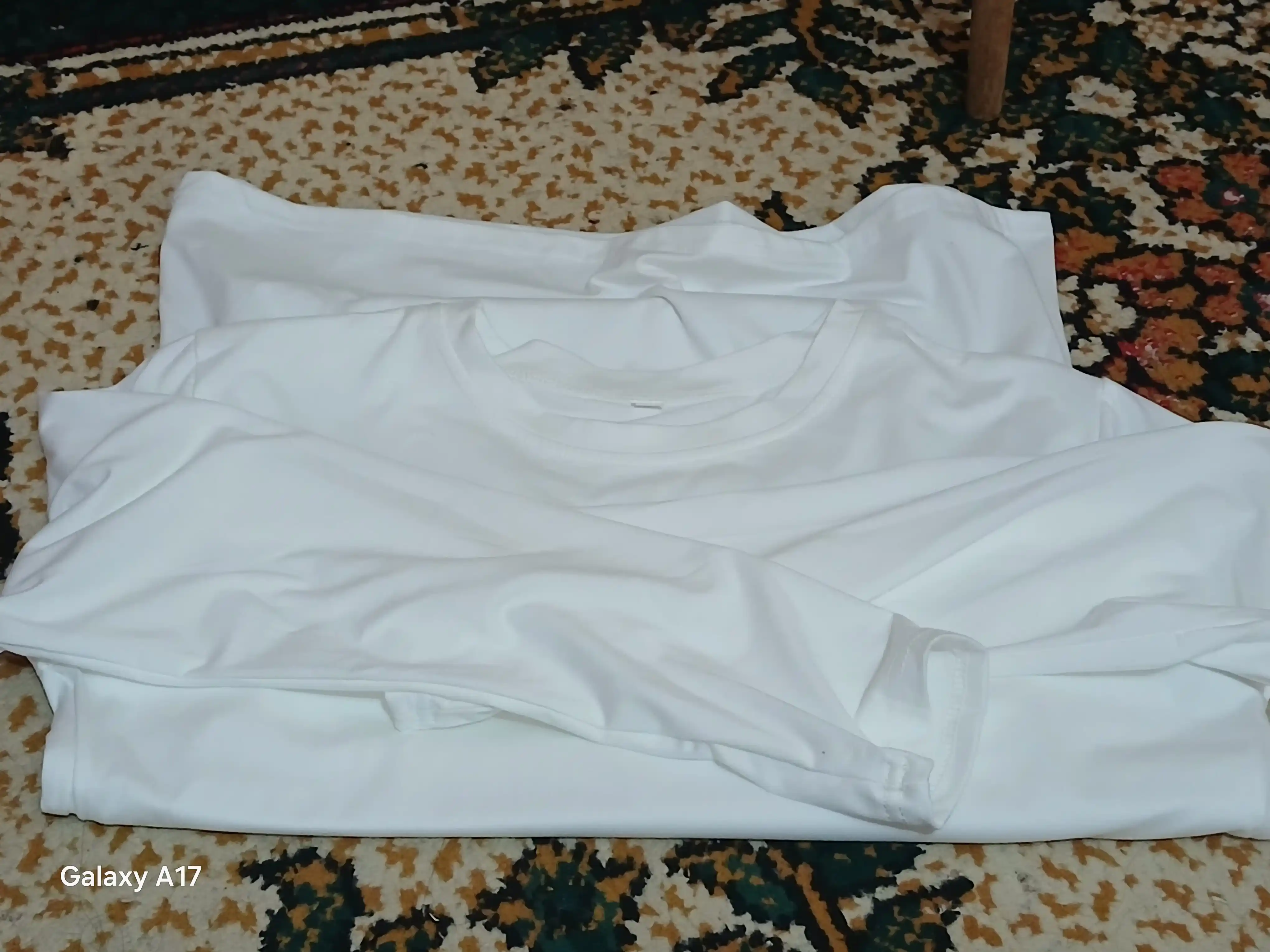 Ayollar va qizlar uchun oq va qora longslivlar, uzun yengli 
