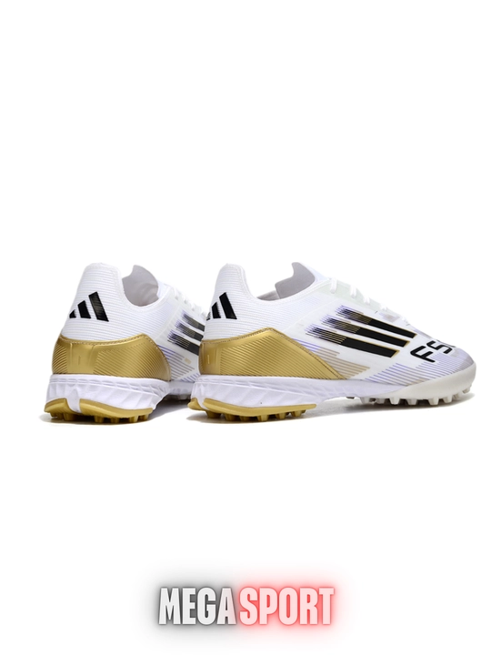 Футбольные бутсы Adidas F50 TF, легкая и удобная модель
