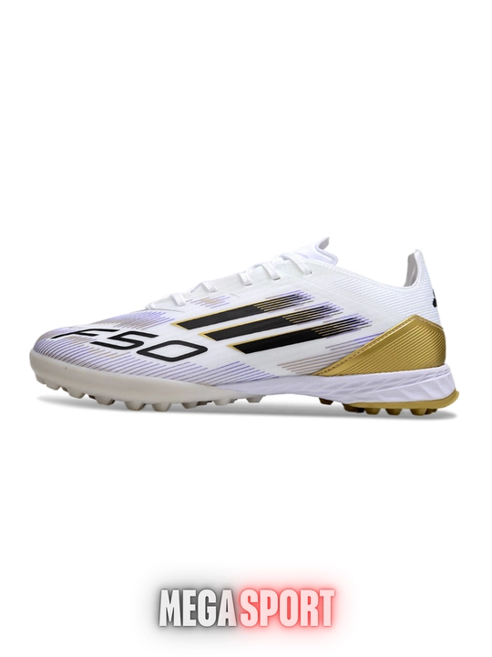 Футбольные бутсы Adidas F50 TF, легкая и удобная модель