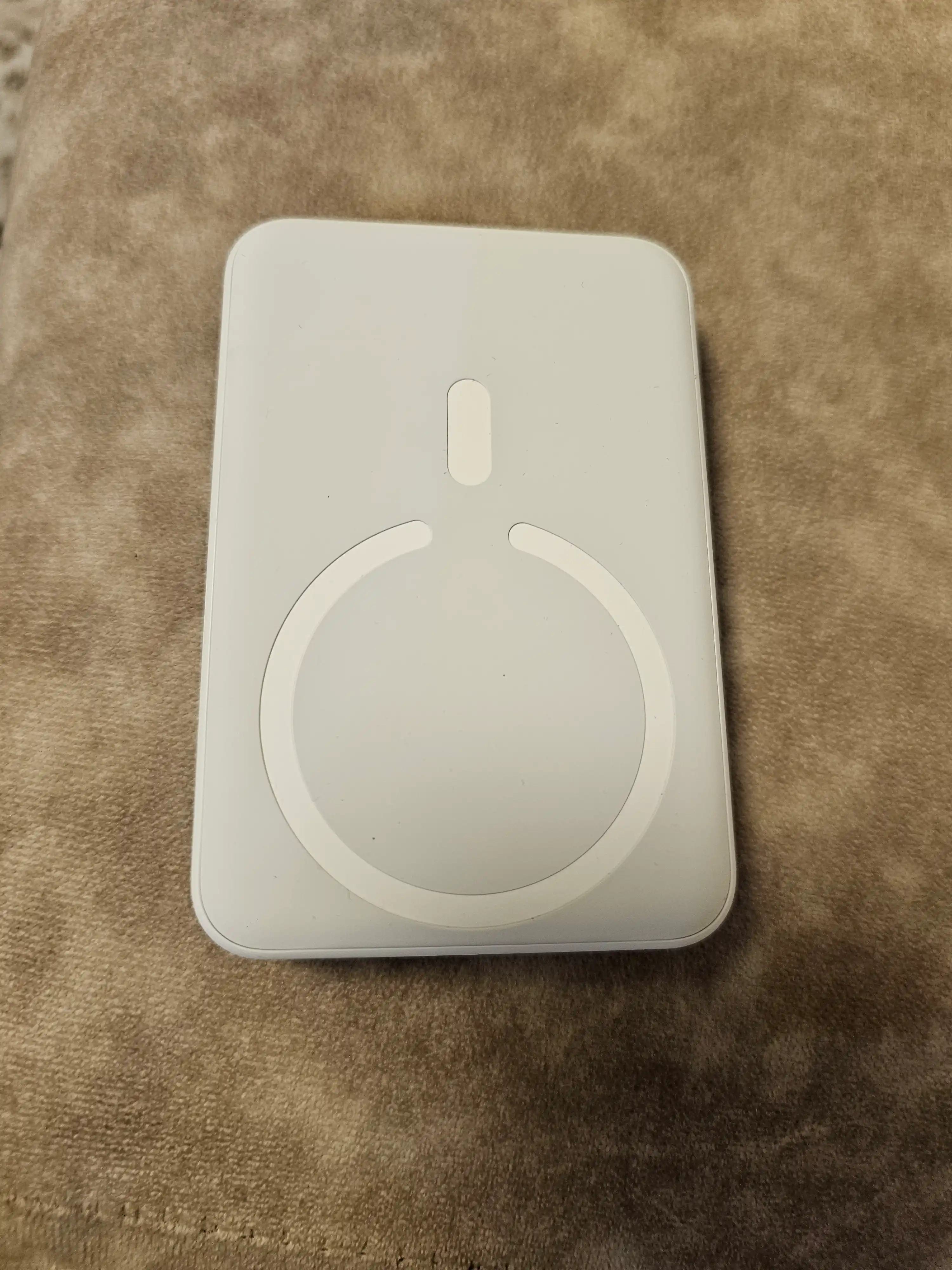 Baseus MagSafe tashqi akkumulyatori 10000 mA/soat