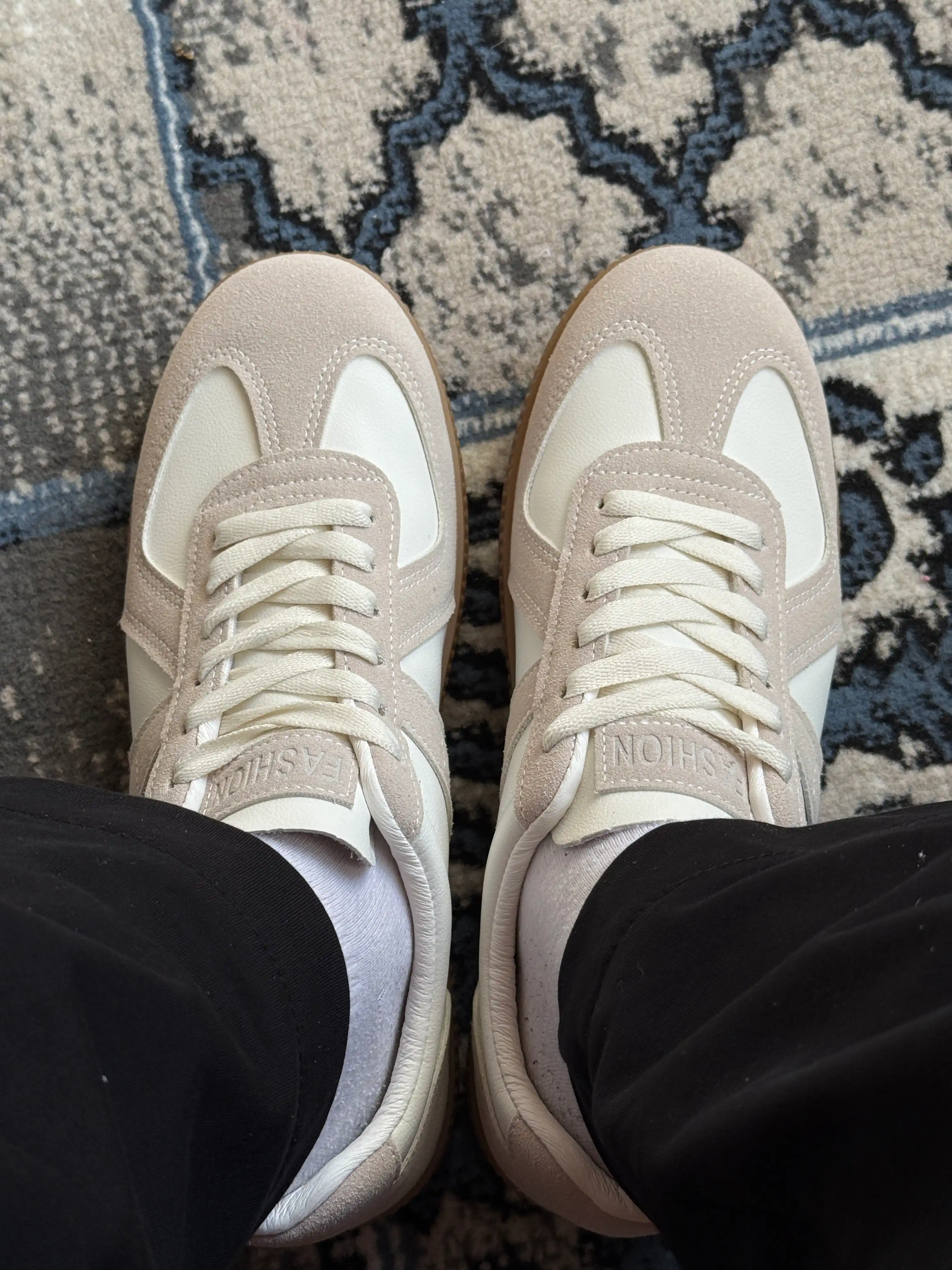 Zwalk Comfort Step kedlari yengil, kundalik kiyish uchun qulay