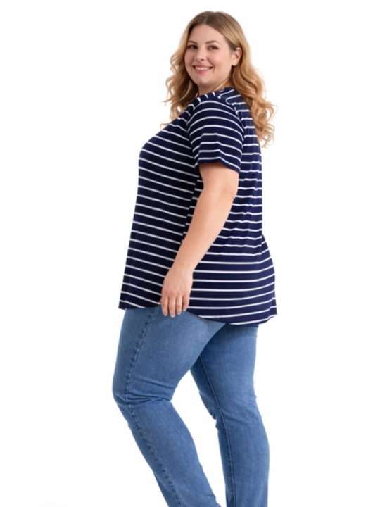 Ayollar futbolkasi WEERIT Plus Size Comfort 95% paxta 5% elastan 2XL–5XL chiziqli