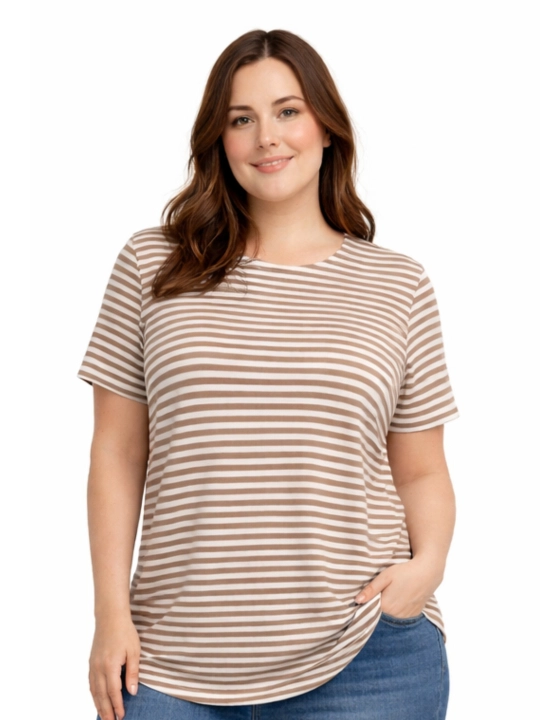 Ayollar futbolkasi WEERIT Plus Size 70% paxta 30% poliester 2XL–5XL erkin fason
