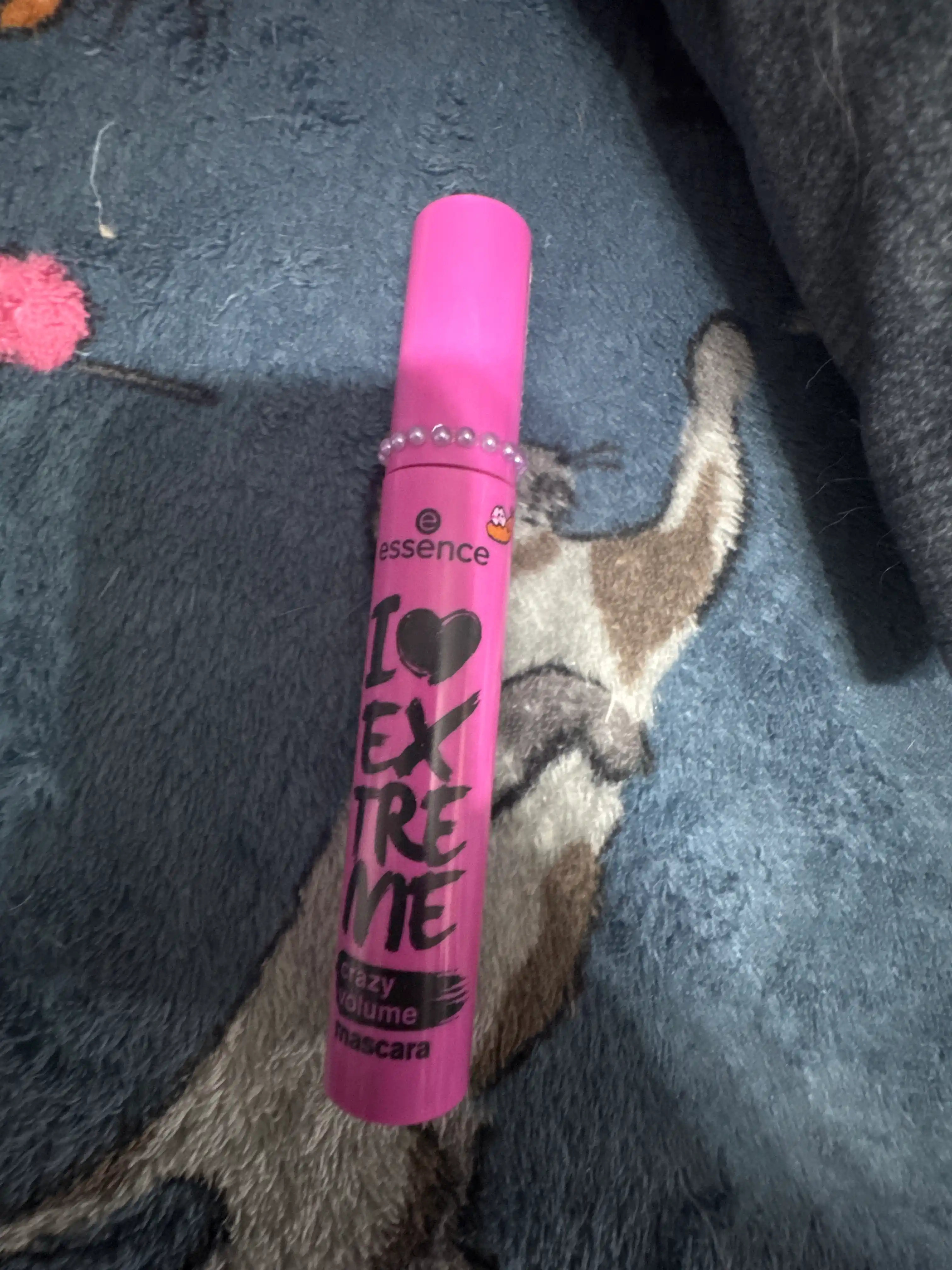 Тушь для ресниц Essence  I LOVE EXTREME, черная, эффект объема, 12 мл