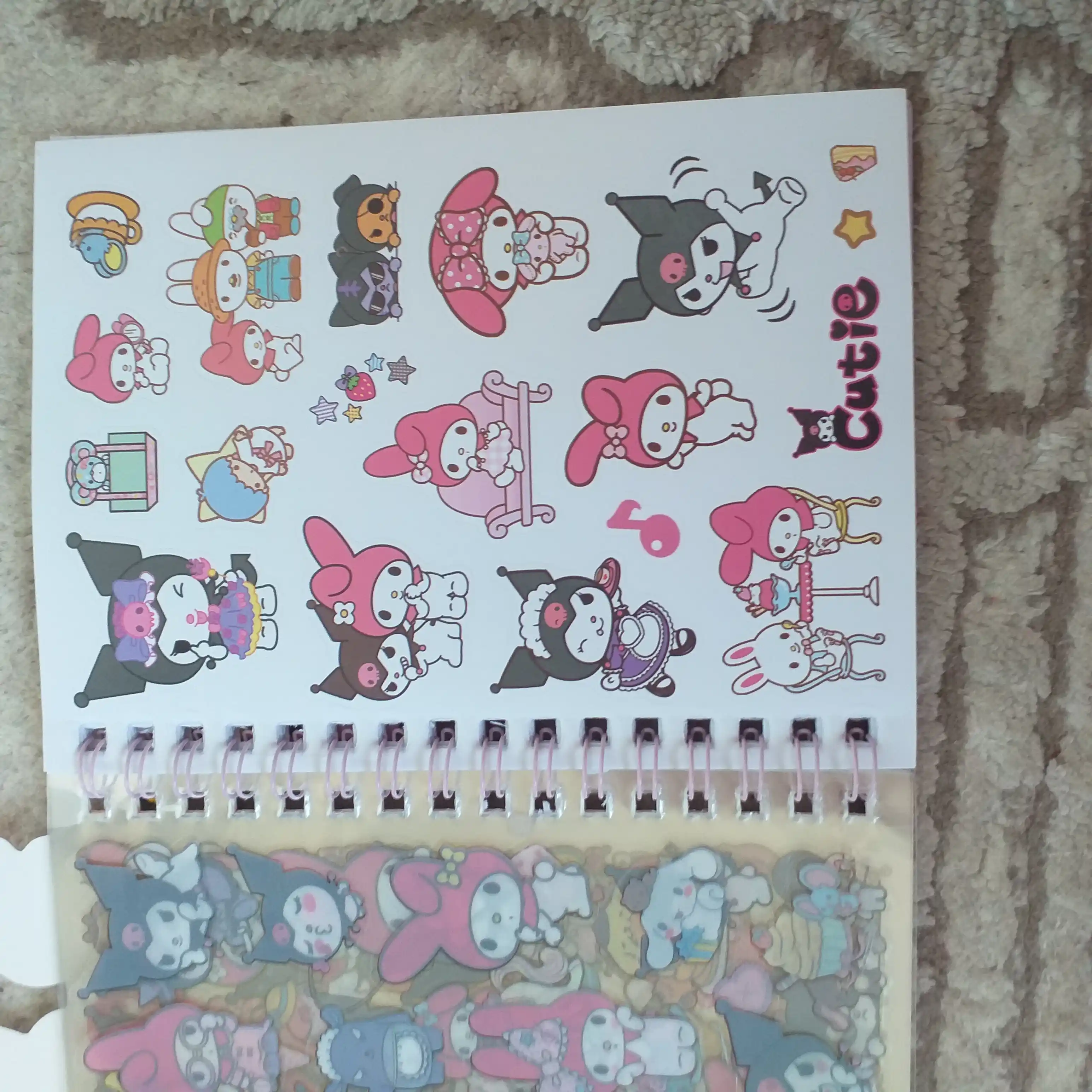 Bloknot stiker bilan Kuromi Sanrio, stiker kitobi, o'lchami 16 * 12 sm