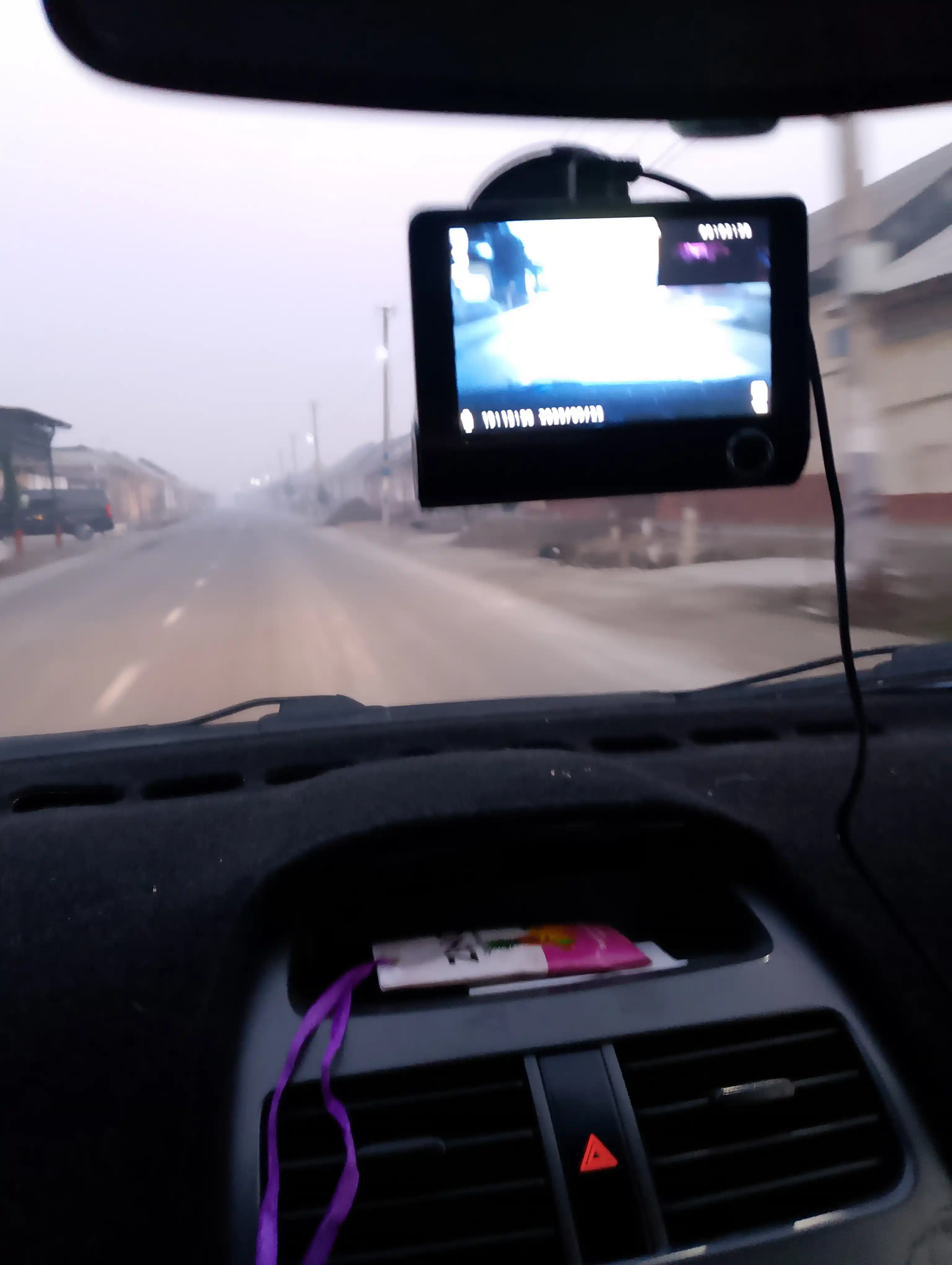 Avtomobil videoregistratori, 2+1 kamera, salonni yozib olish va Super HD 1080p 2K ovoz