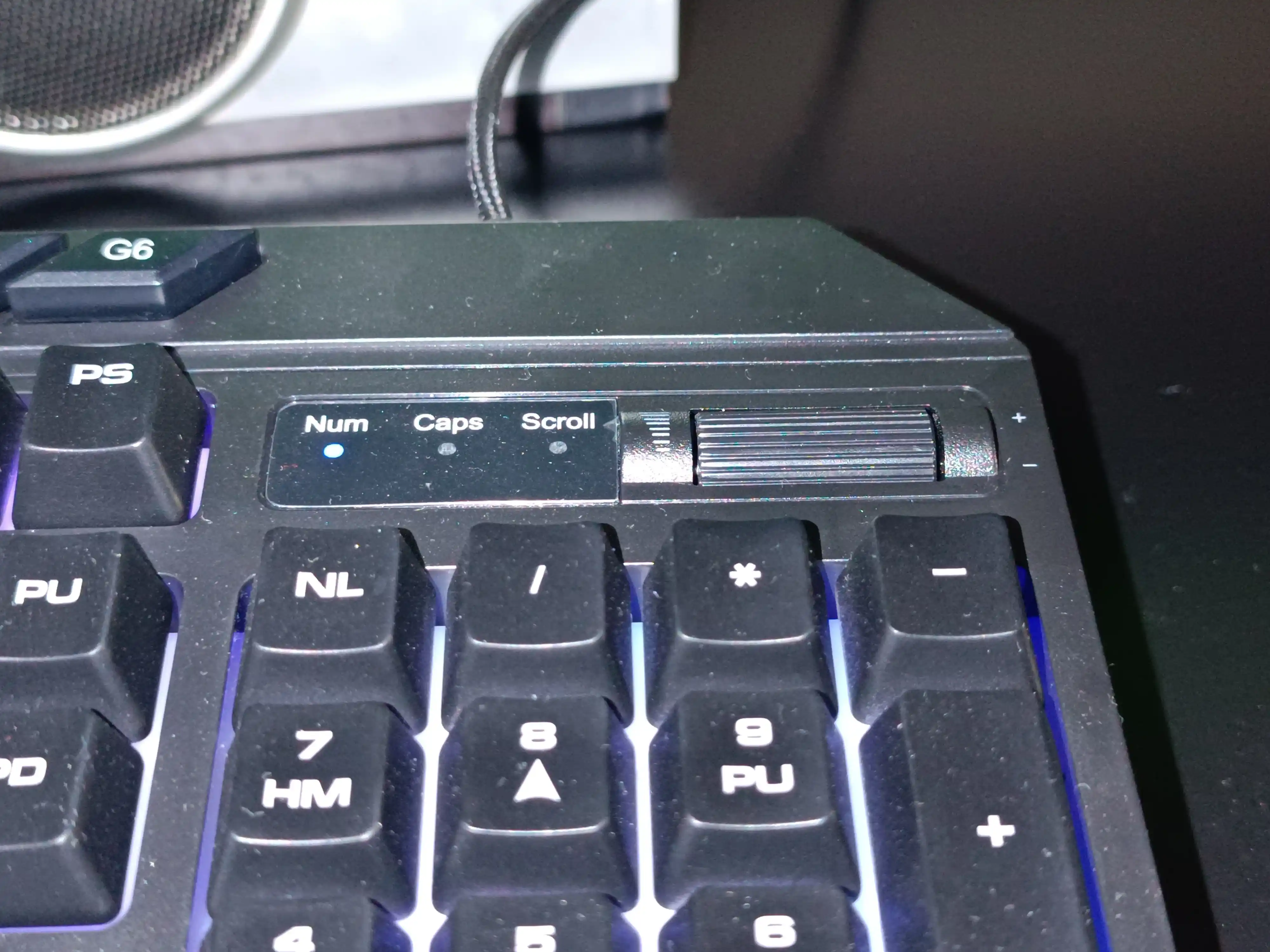 RGB yoritgichli 2E GAMING KG315 simli o‘yin klaviaturasi