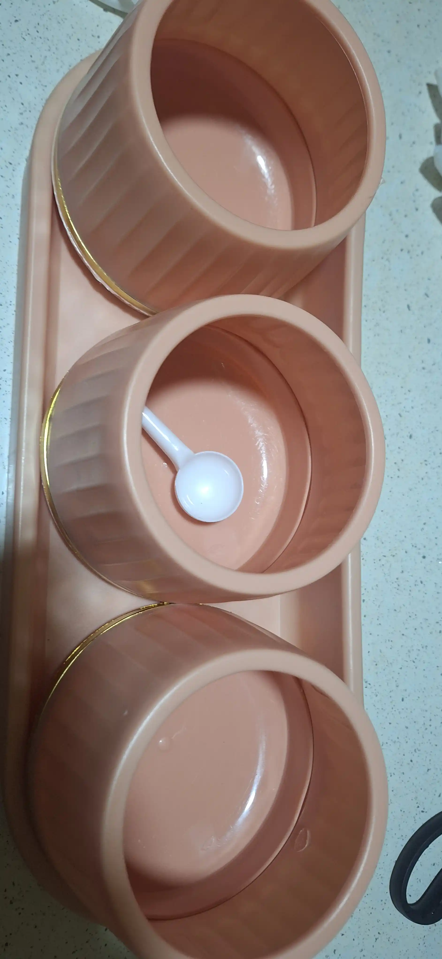 Akril va plastmassadan tayyorlangan idishi ziravorlarni saqlash to'plami, to'plami 3,2,1 d