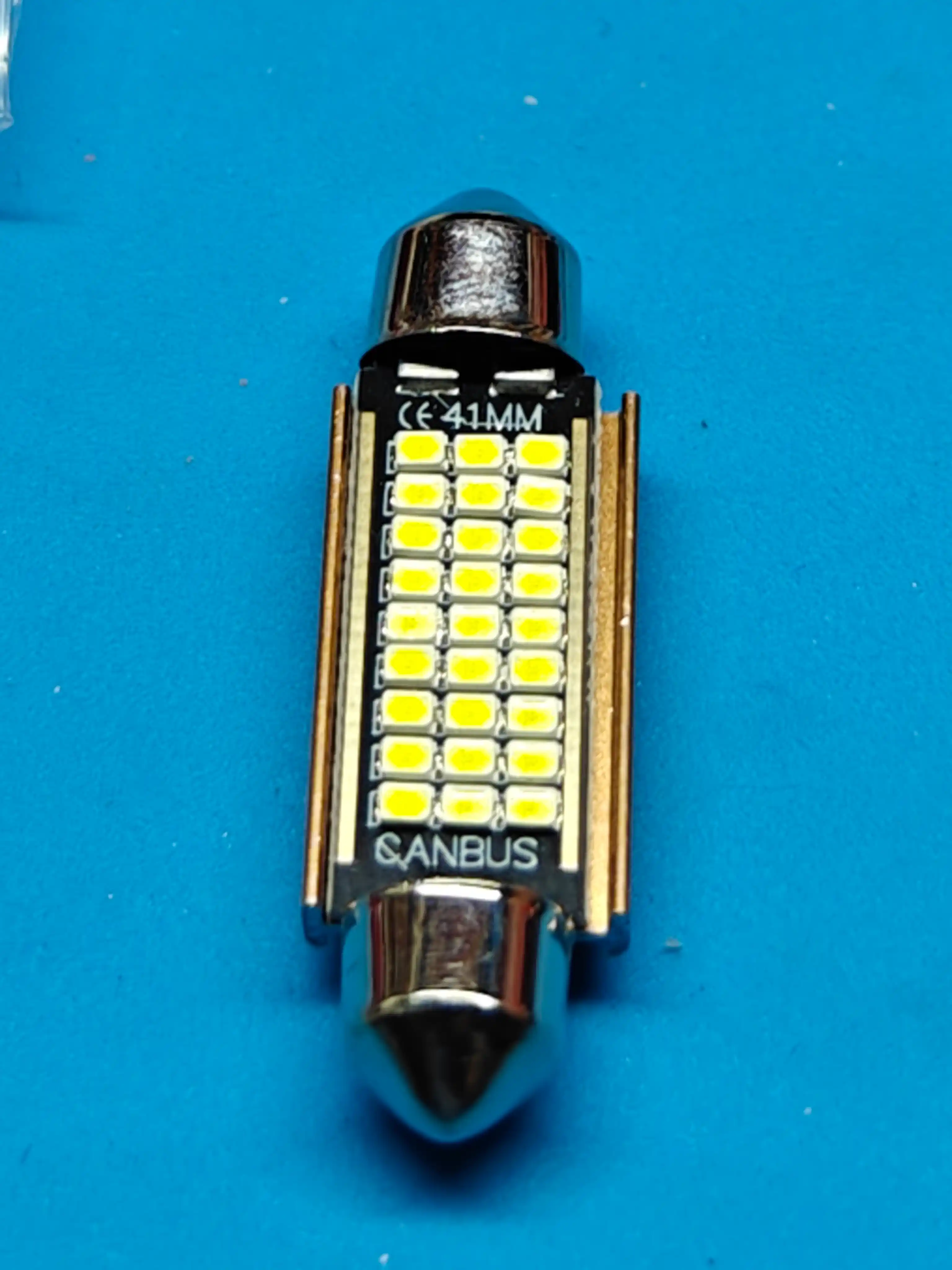 Avtomobilning plafon qismlari uchun LED chiroqlar