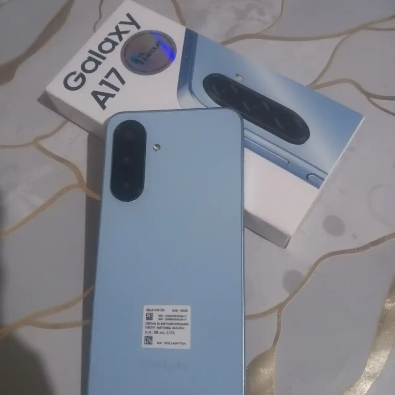 Смартфон Samsung Galaxy A17, 6.7" 90Гц экран, камера 50Мп, батарея 5000 мА/ч
