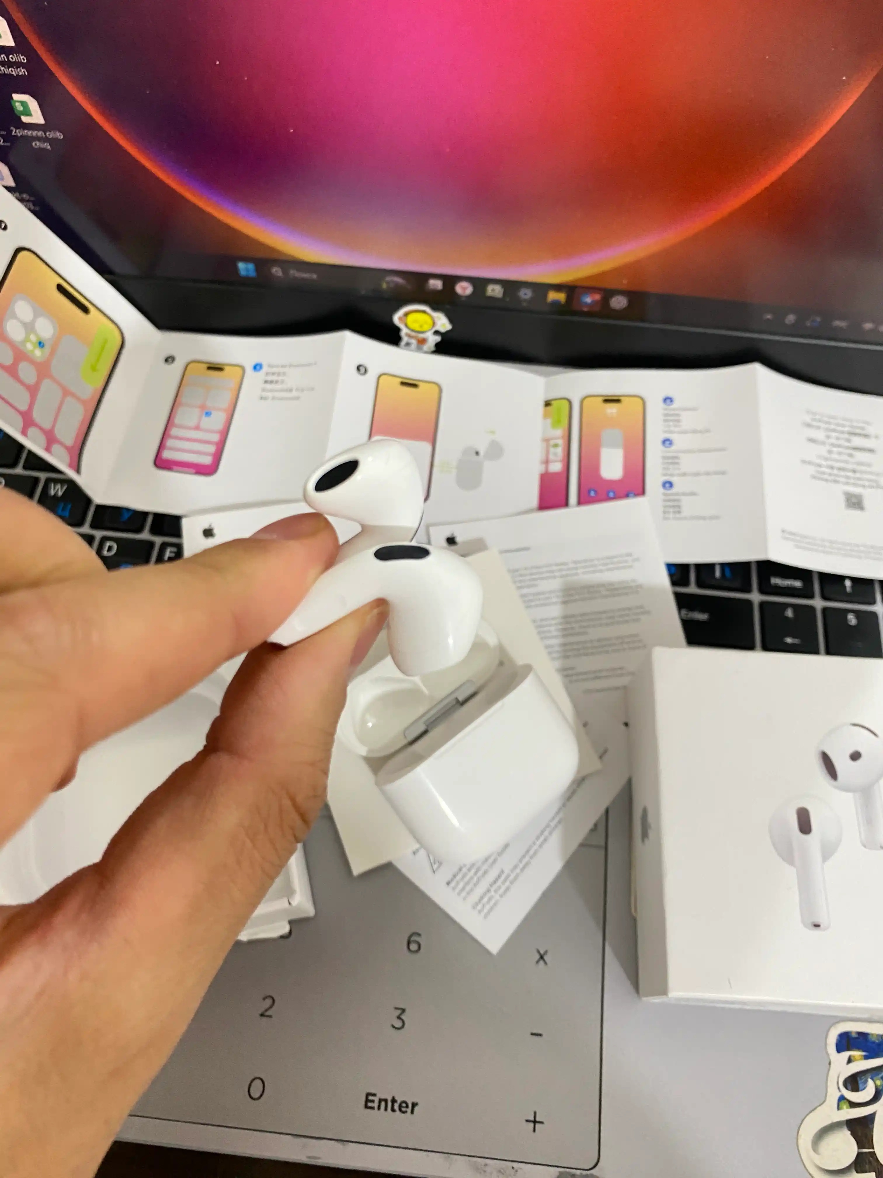 Simsiz quloqchin Pods 4 ANC bluetooth naushnik barcha smartfonlar uchun (ANC ishlaydi)