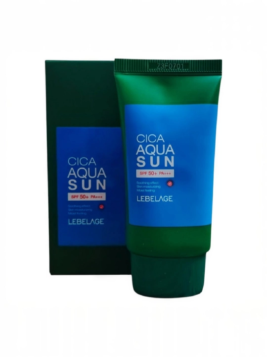 Солнцезащитный крем аква LEBELAGE SPF 50+P+++ с центеллой - 