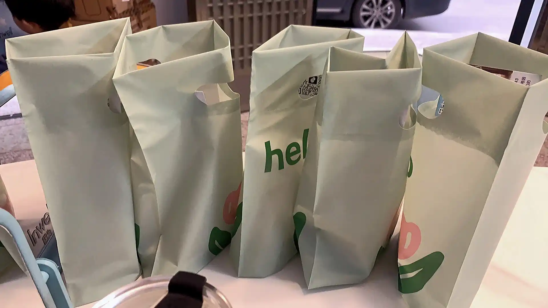 Sovg'a paketi, shaffof kreativ premium sifat kraft, palitilen har xil turdagi 10, 15, dona