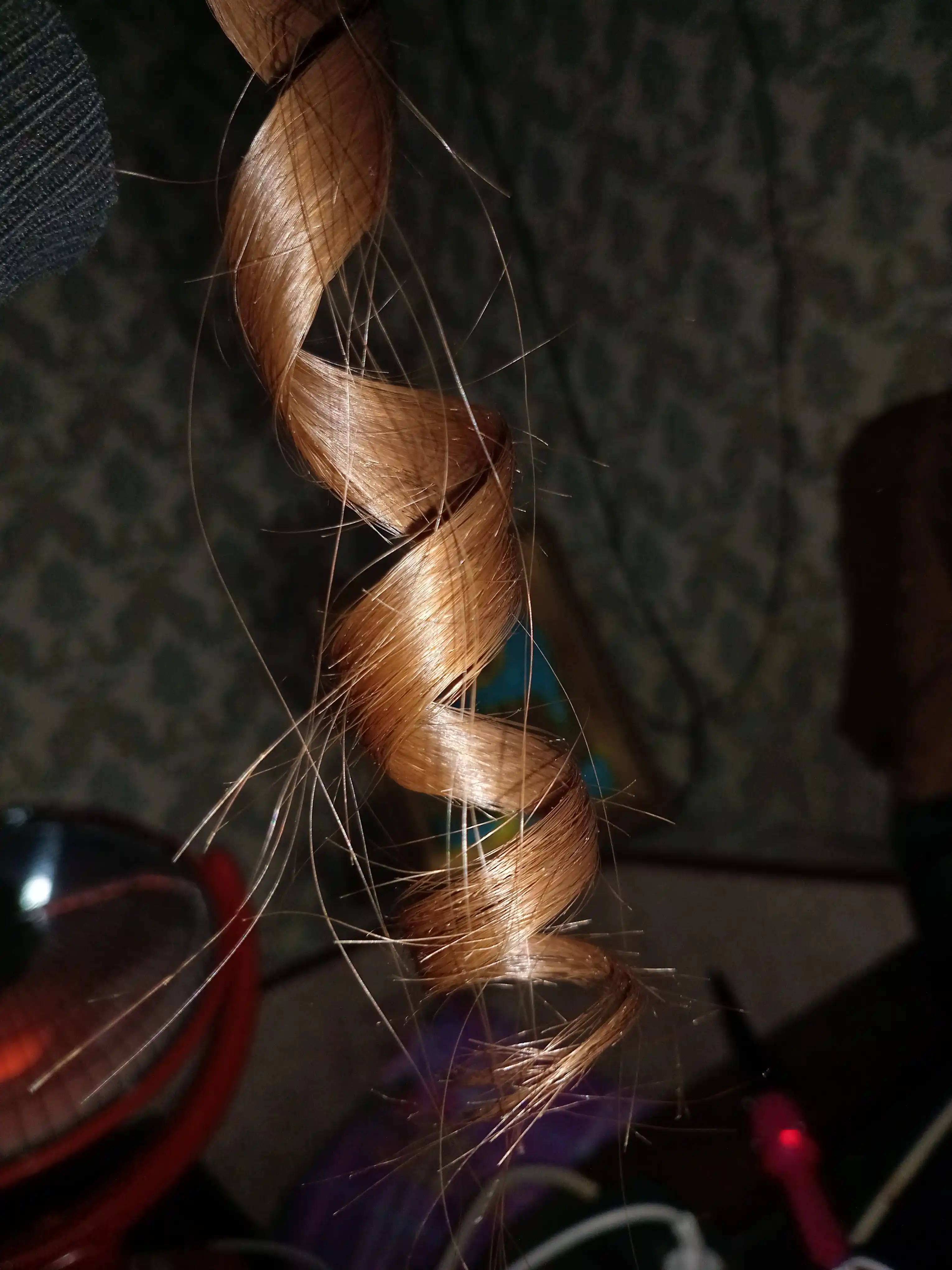 Professional ployka, ByBabylissnano ST2218, sochni jingalak qilish uchun qisqich