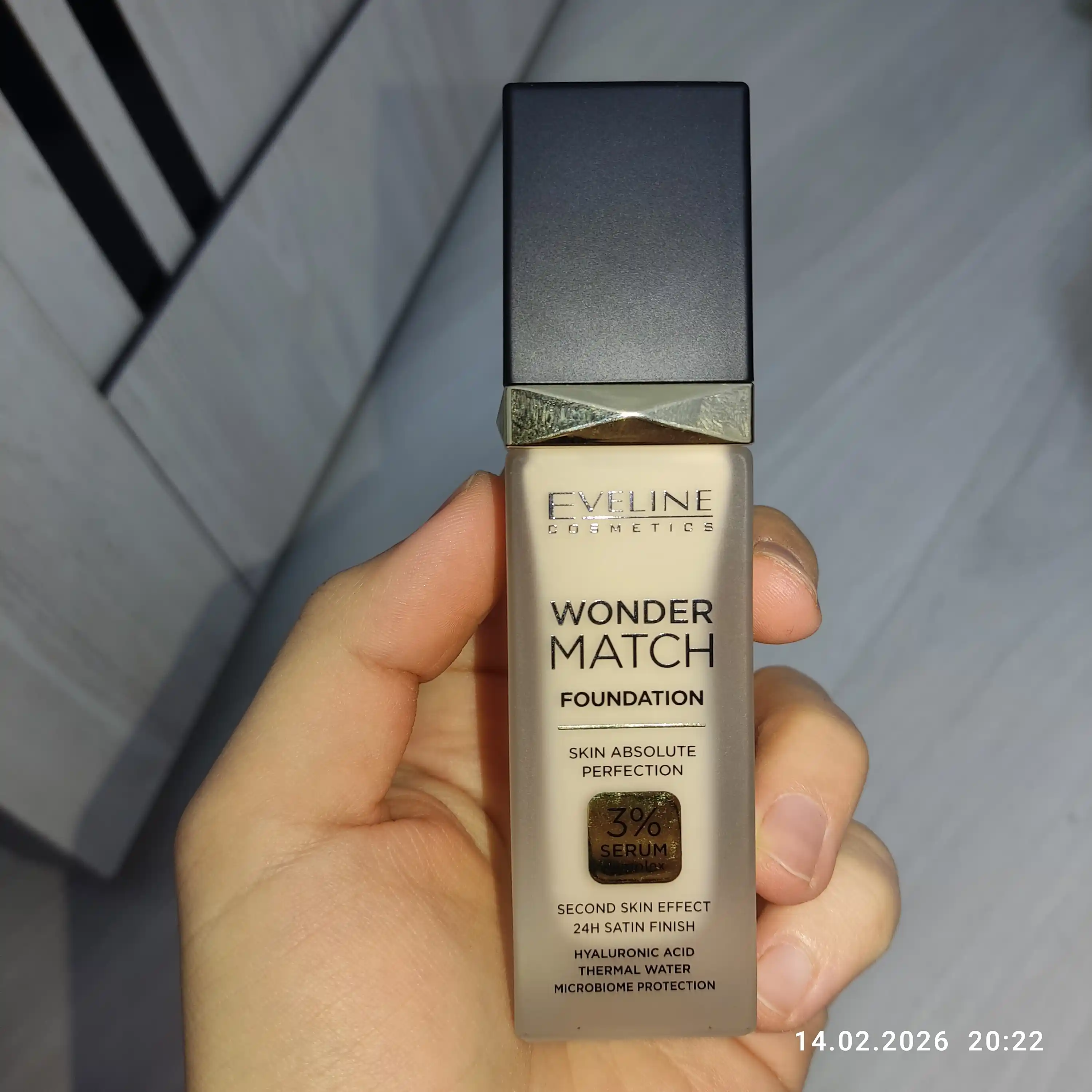 Tonal asos Eveline Wonder Match, ton 05 Light Porcelain, 30 ml